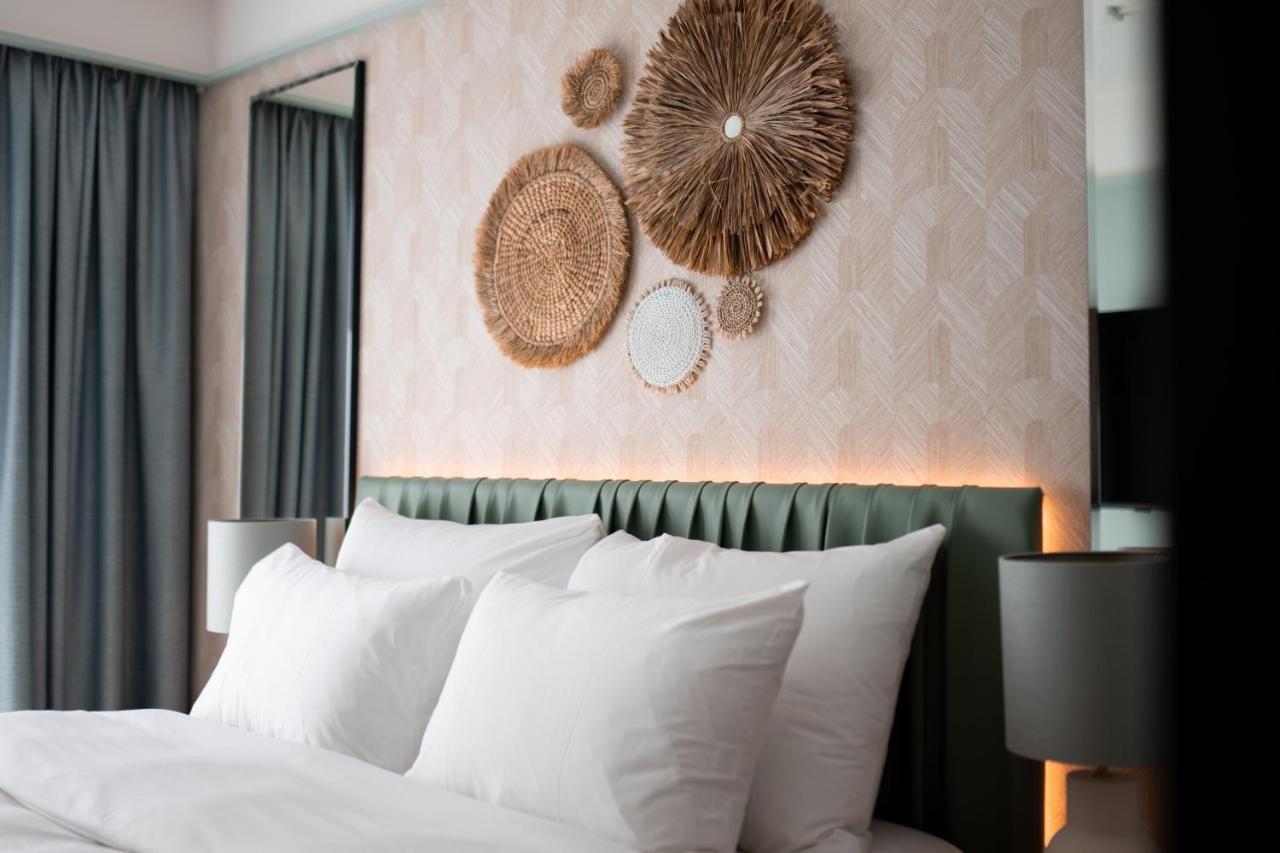 Deluxe Double Room with Balcony and Sea View,1573132034:JPEG