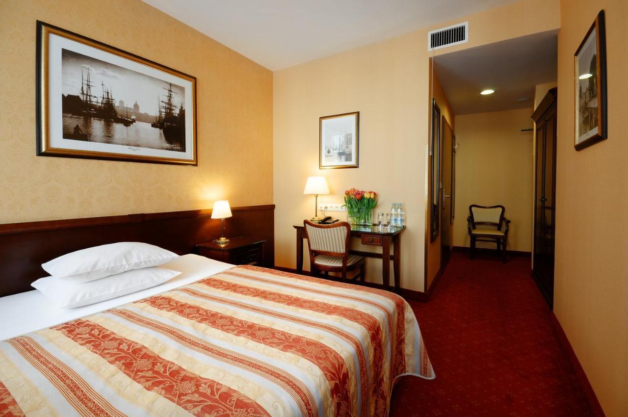 Classic Single Room