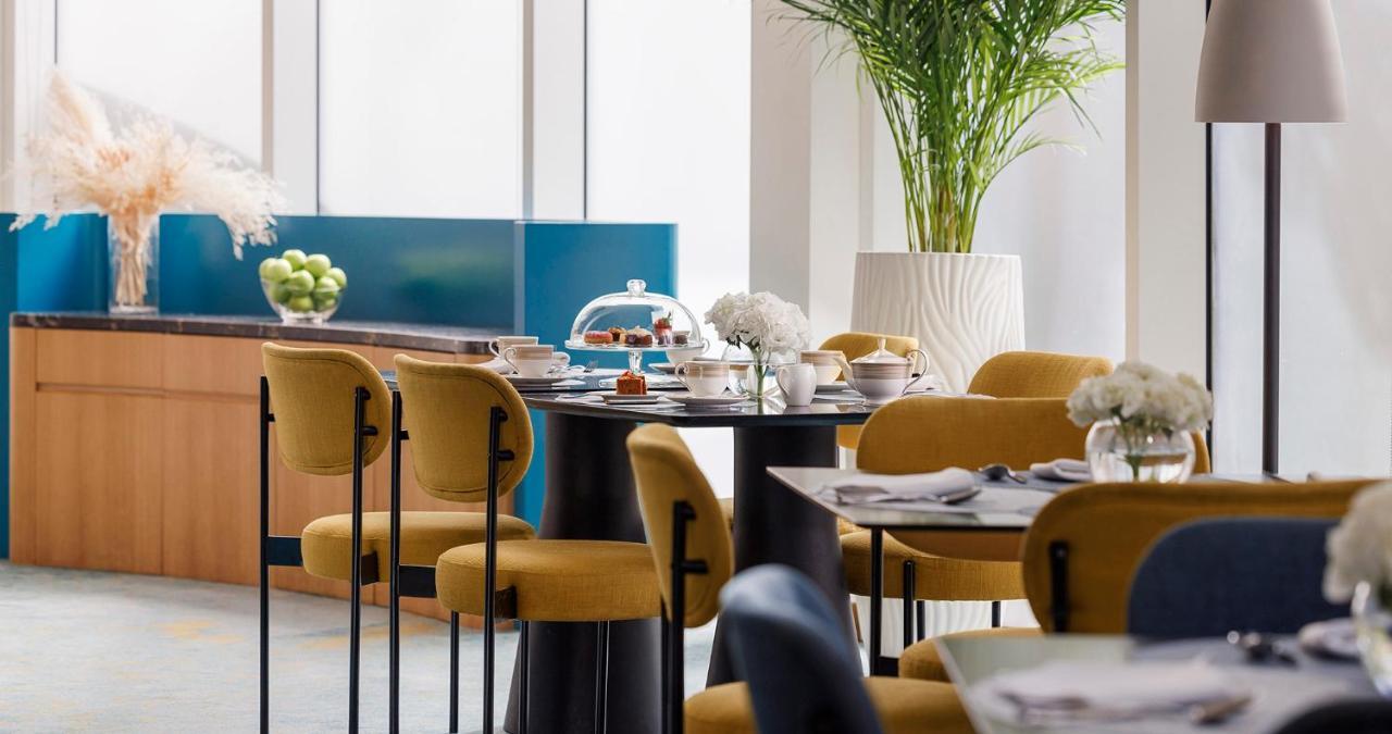 Al Marsa Suite Private Balcony includes Daily & Afternoon Tea Evening Drinks & Canapes Club Privileges