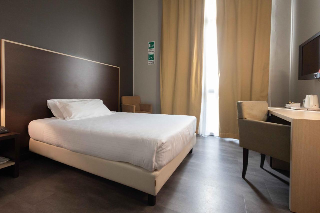 Basic Single Room,719042335:JPEG
