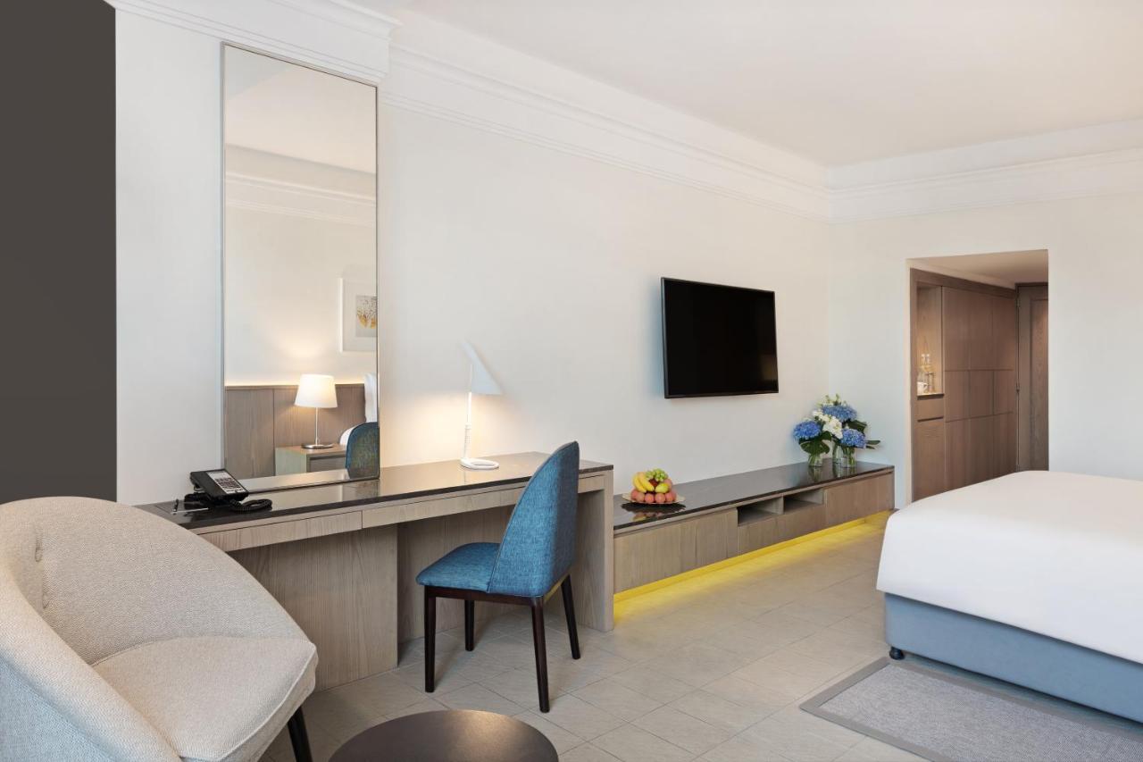 Cabana Room Private Terrace Direct Pool & Beach Access