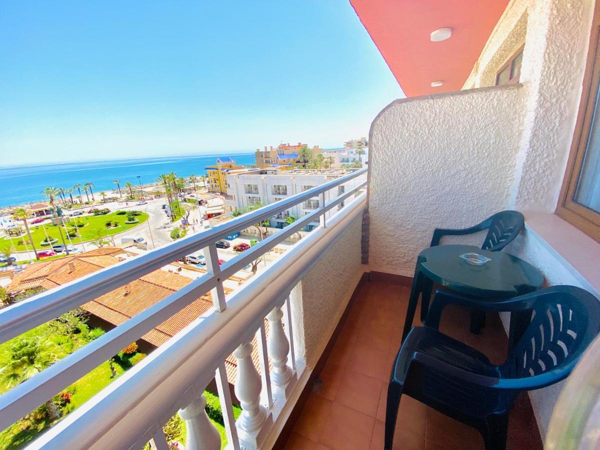 Twin Room Front Sea View