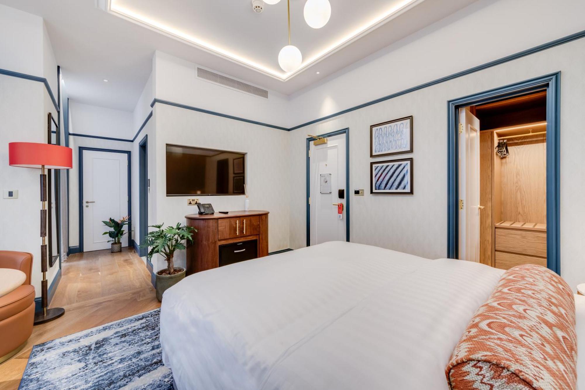 Executive Suite