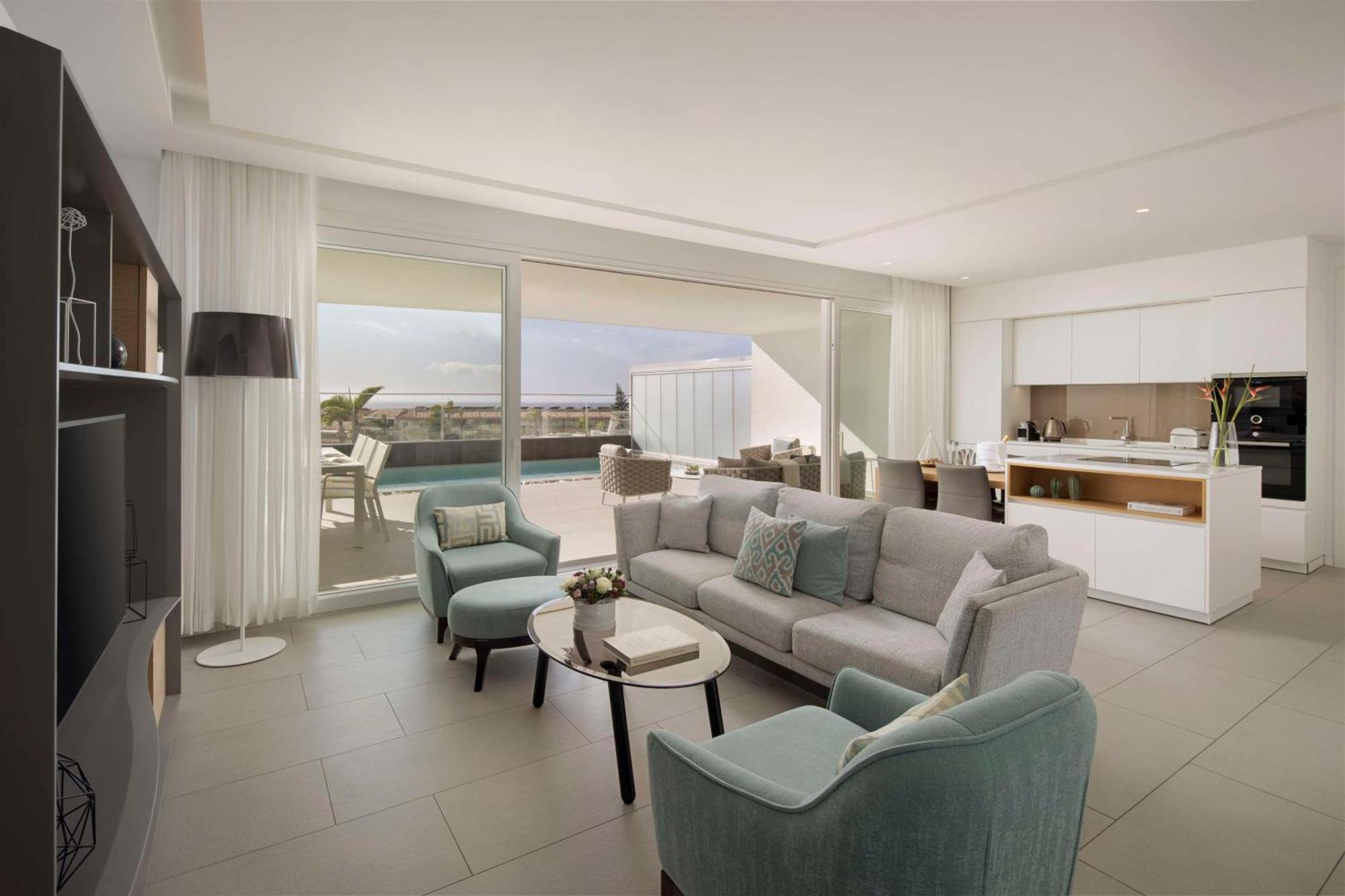 Deluxe Two-Bedroom Suite with Private Pool (2 Adults + 3 Children),1501560808:JPEG