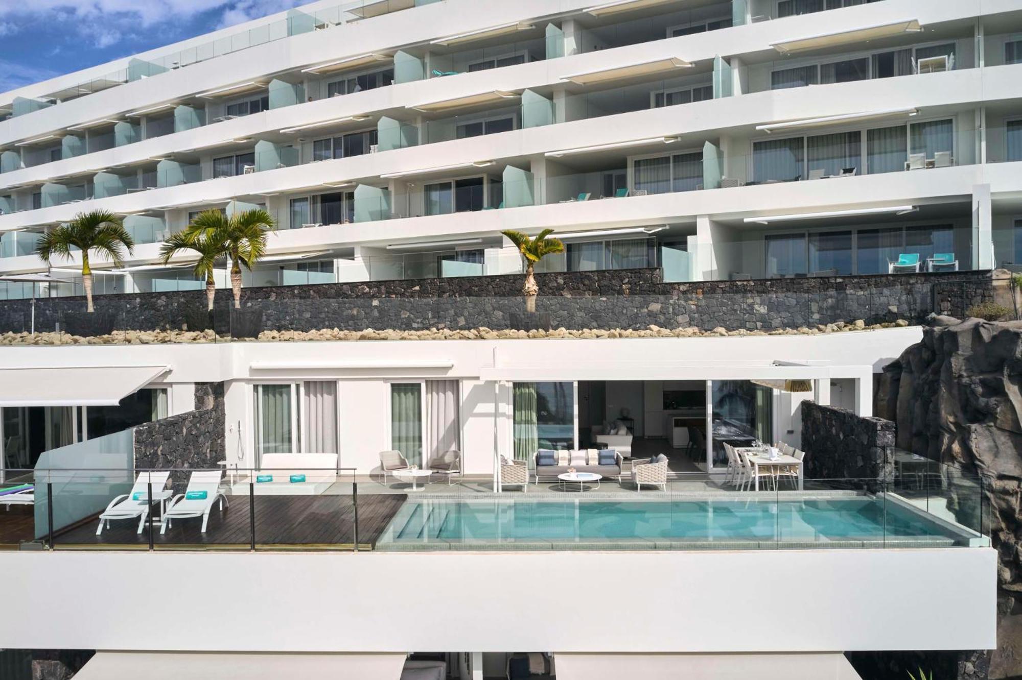 Villa med 2 sovrum och egen pool (4 vuxna)