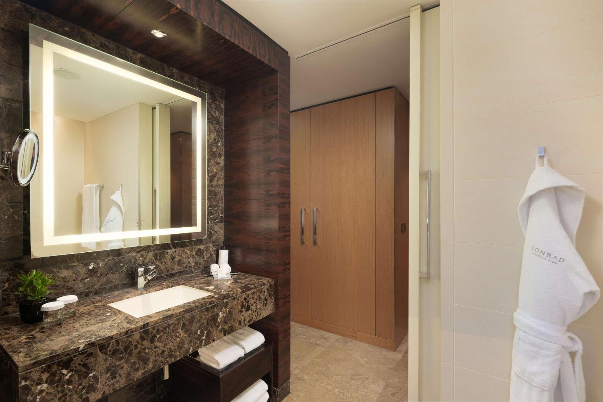 One-Bedroom Suite - Lounge Access,1552661758:JPEG