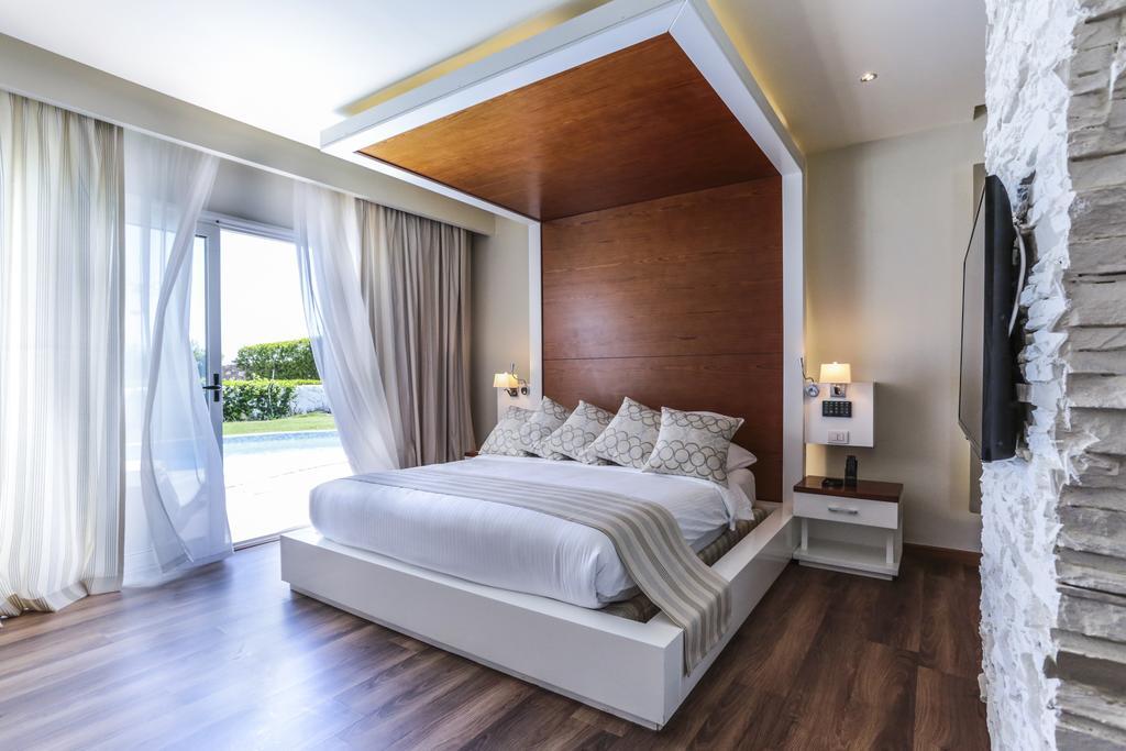 Villa Royal - Posh Club