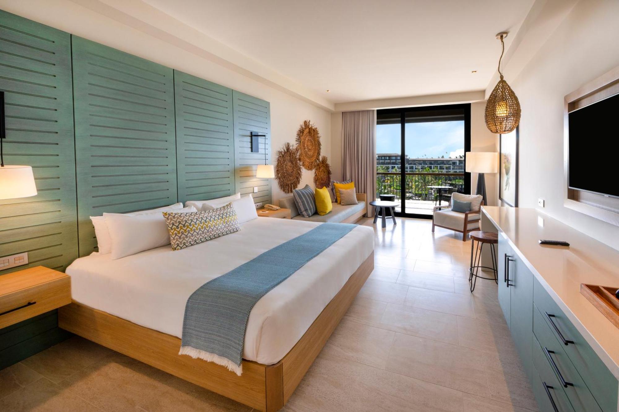 Resort King Ocean View Junior Suite