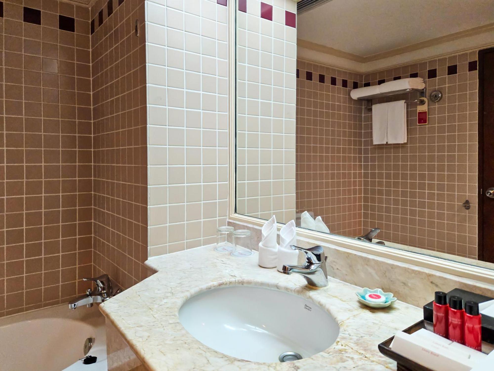 Superior Double or Twin Room,1516317427:JPEG