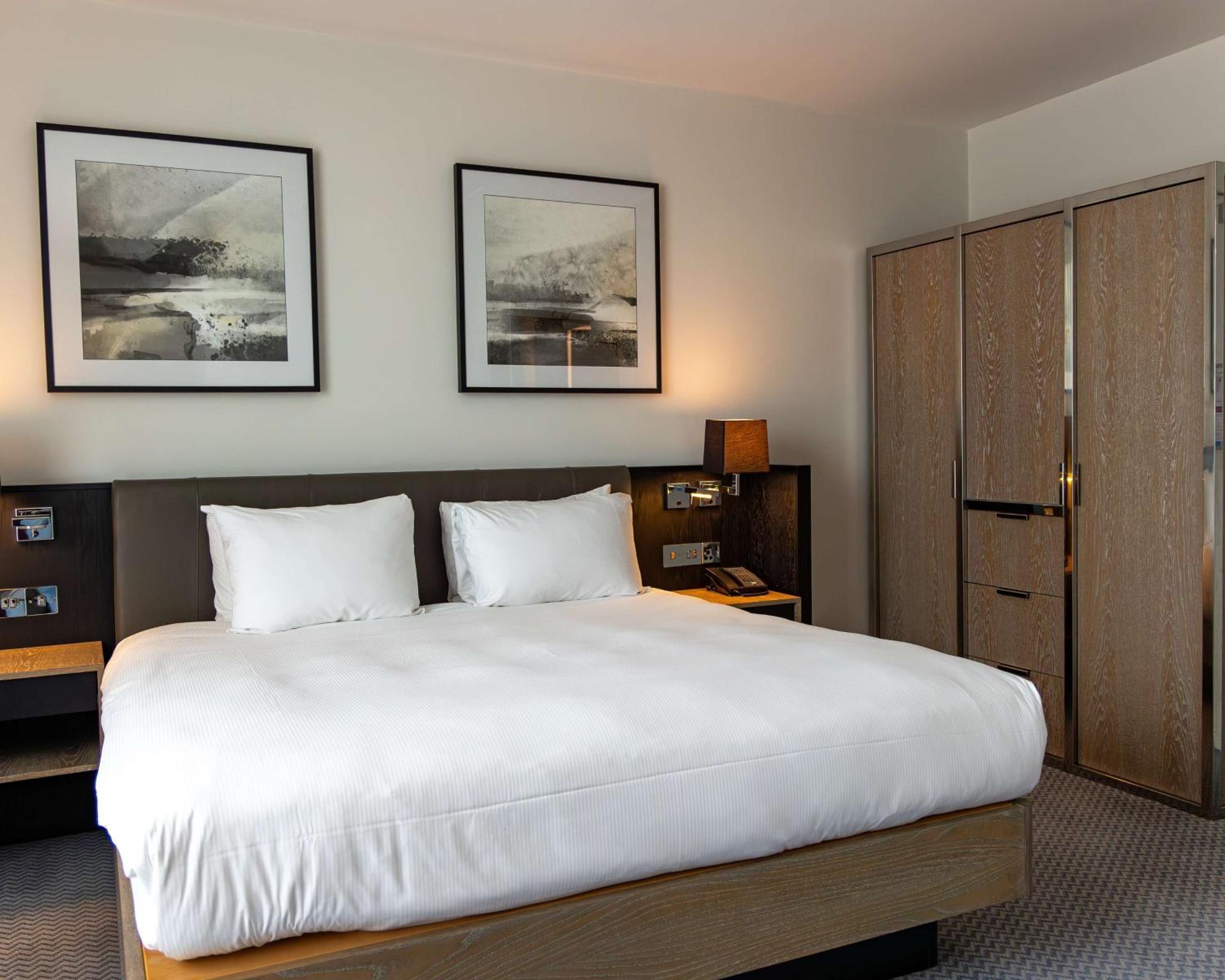 Executive King Room Lounge Access