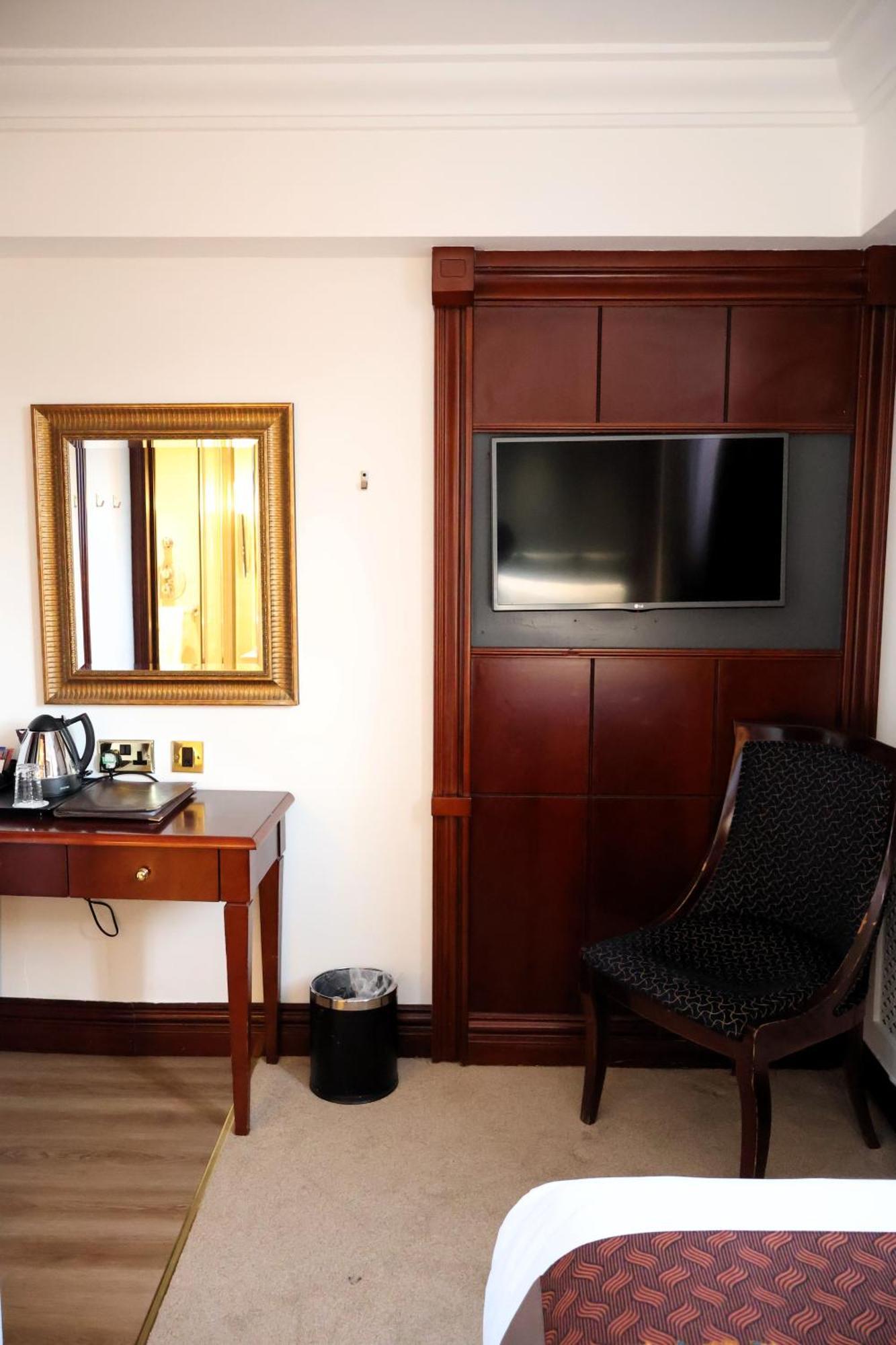 Superior Single Room