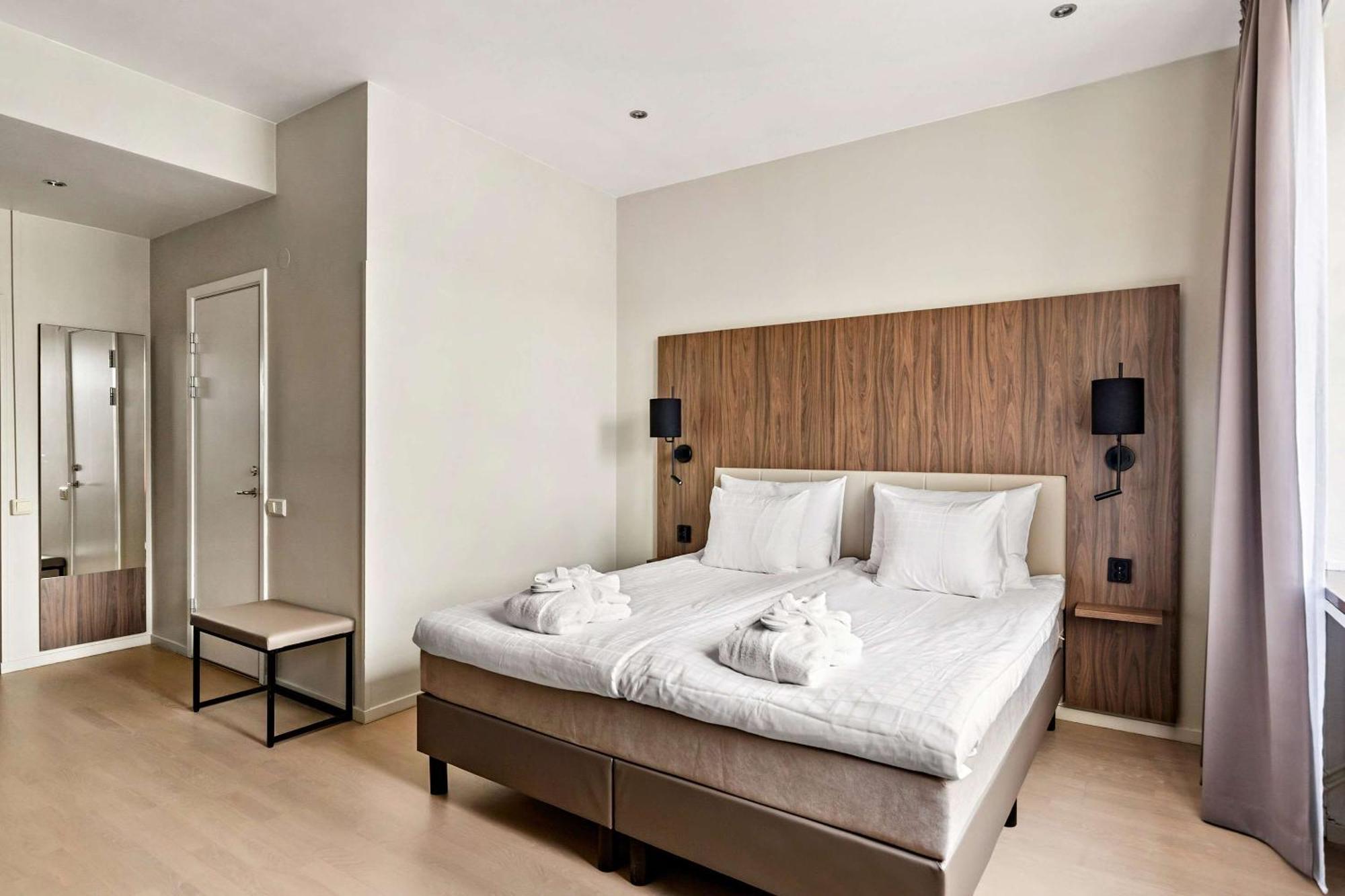 Superior King Room Sofa Bed