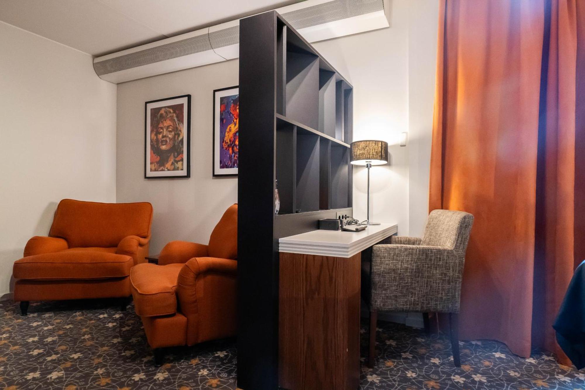 Classic Room Four