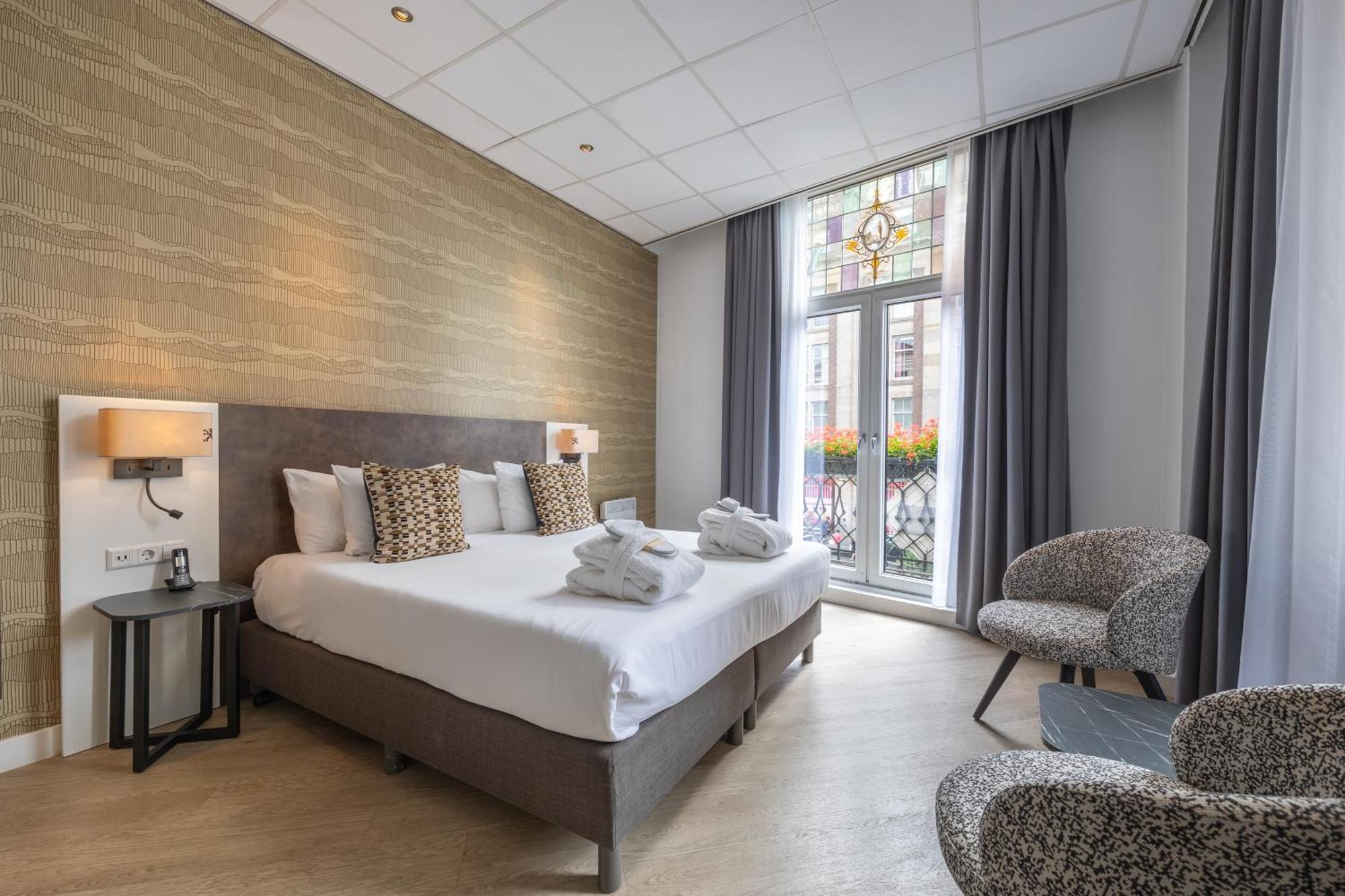 Superior Double or Twin Room City View