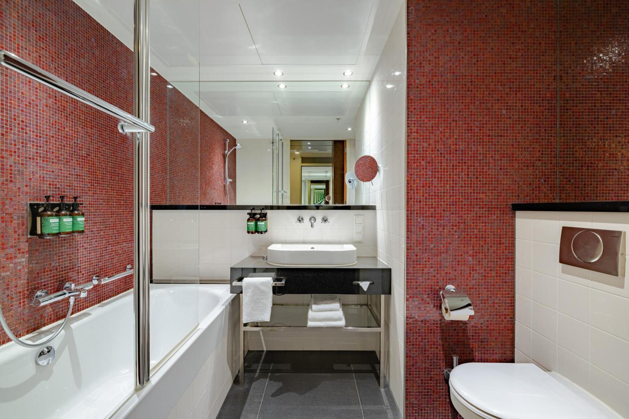 Standard King Room High Floor