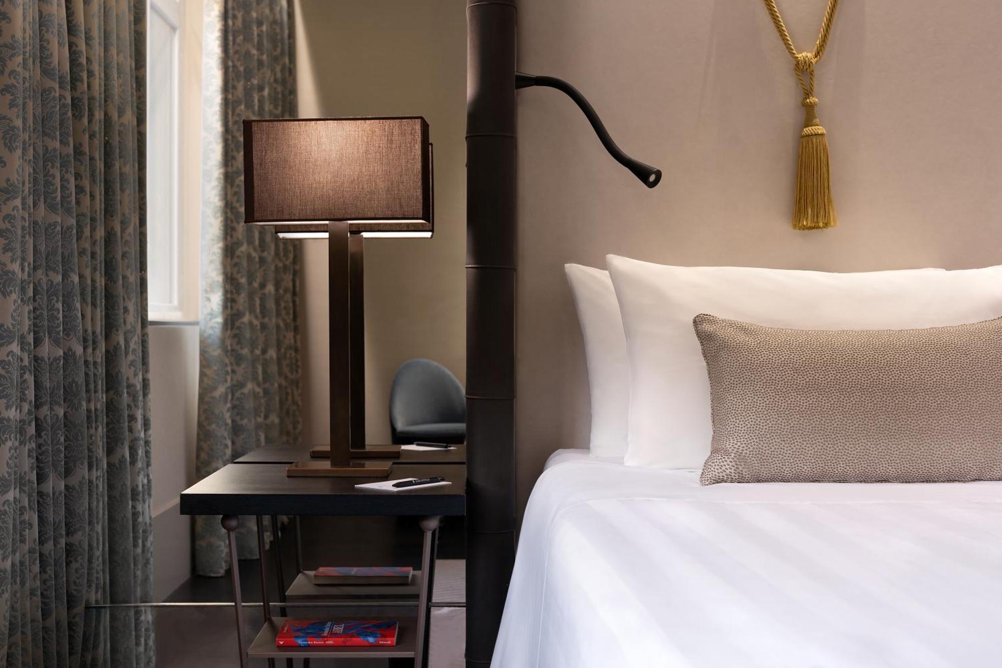 Superior Twin Room with Urban View