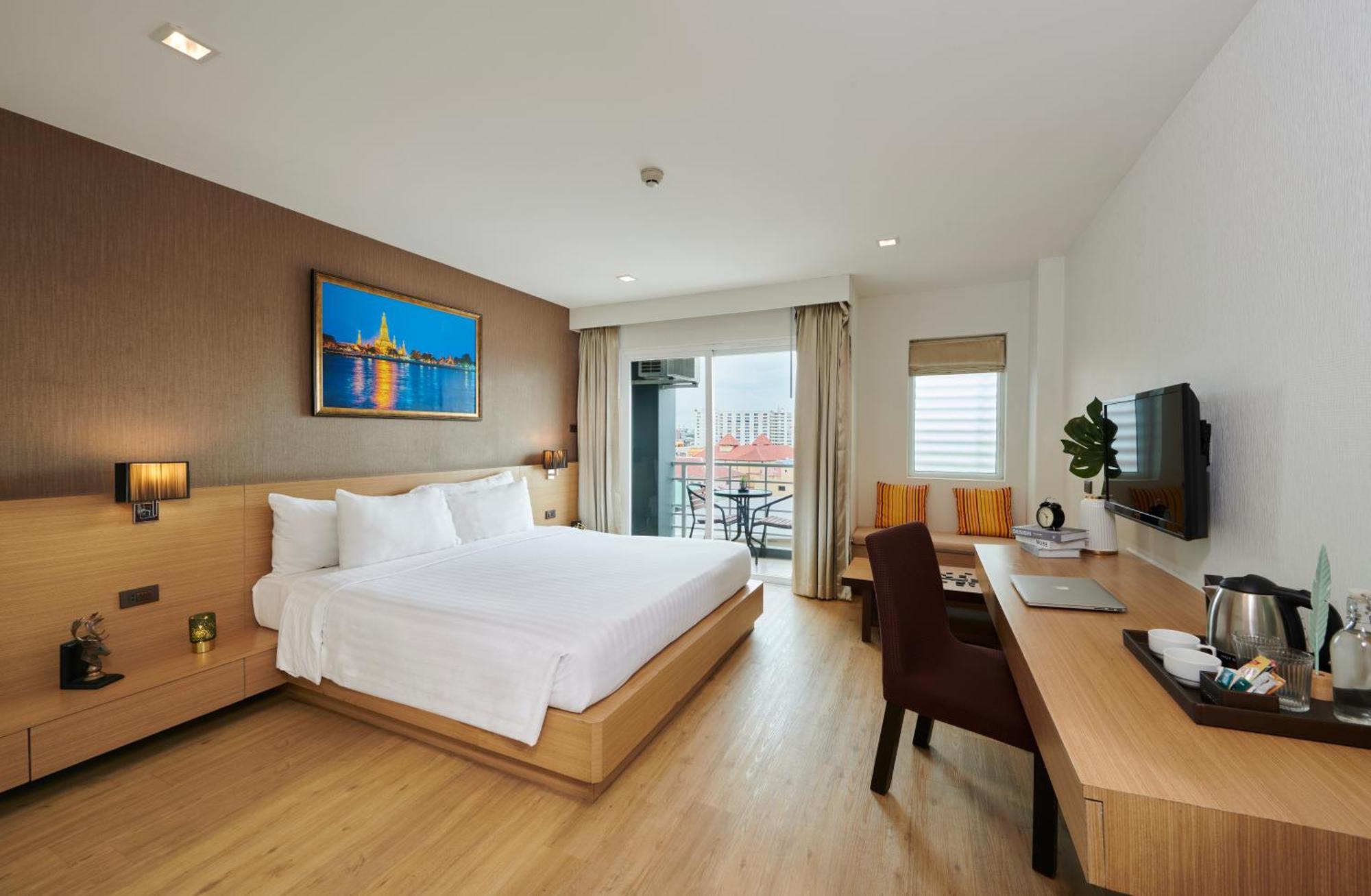 Deluxe Double or Twin Room Balcony,1529443285:JPEG