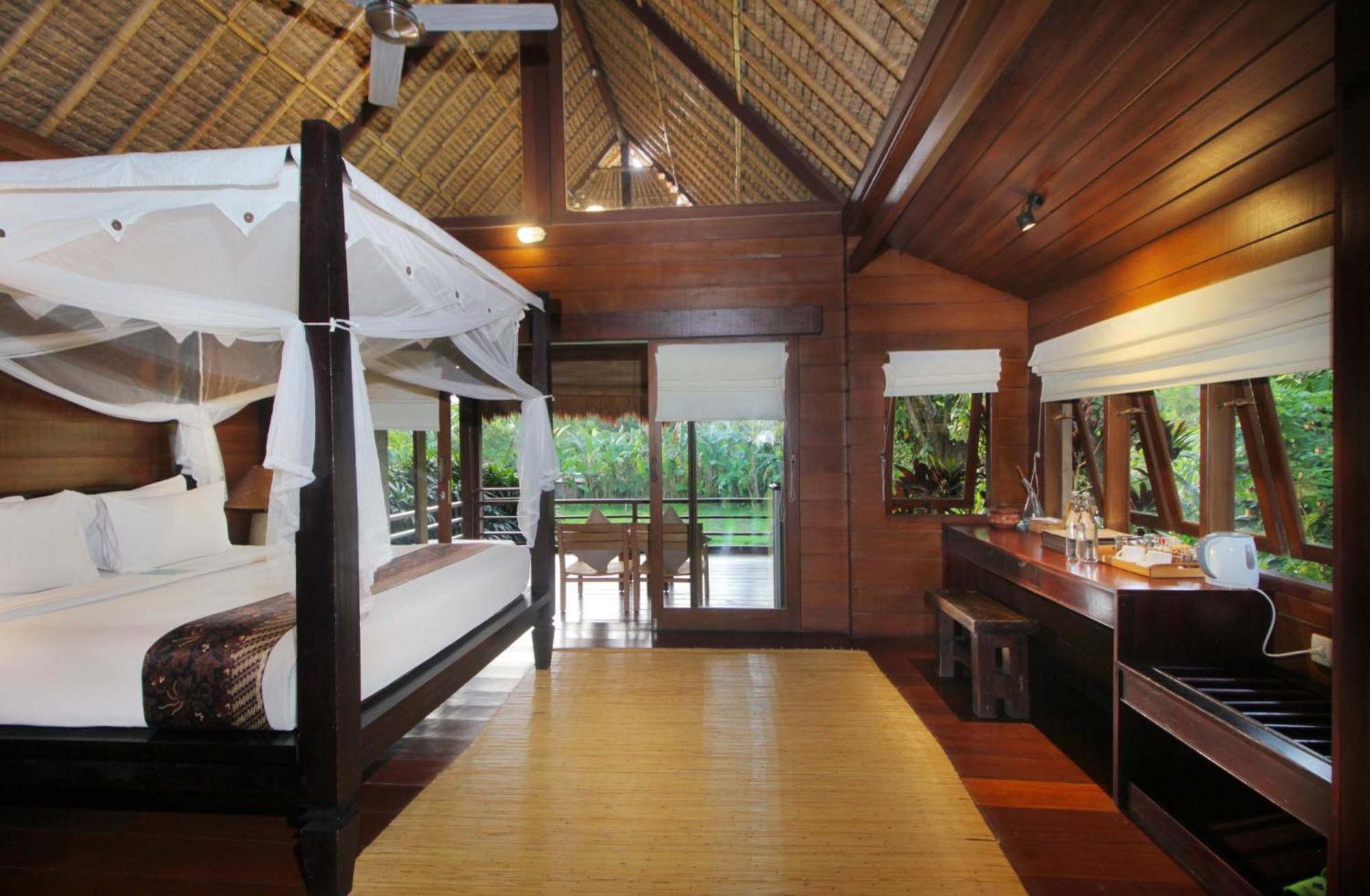 Deluxe Double Wooden Room