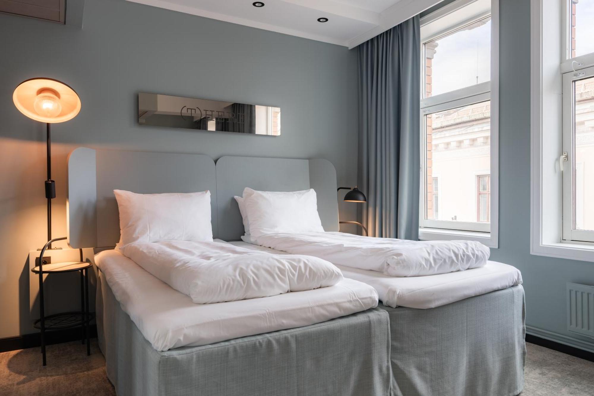 Standard  Room,1730000849:JPEG