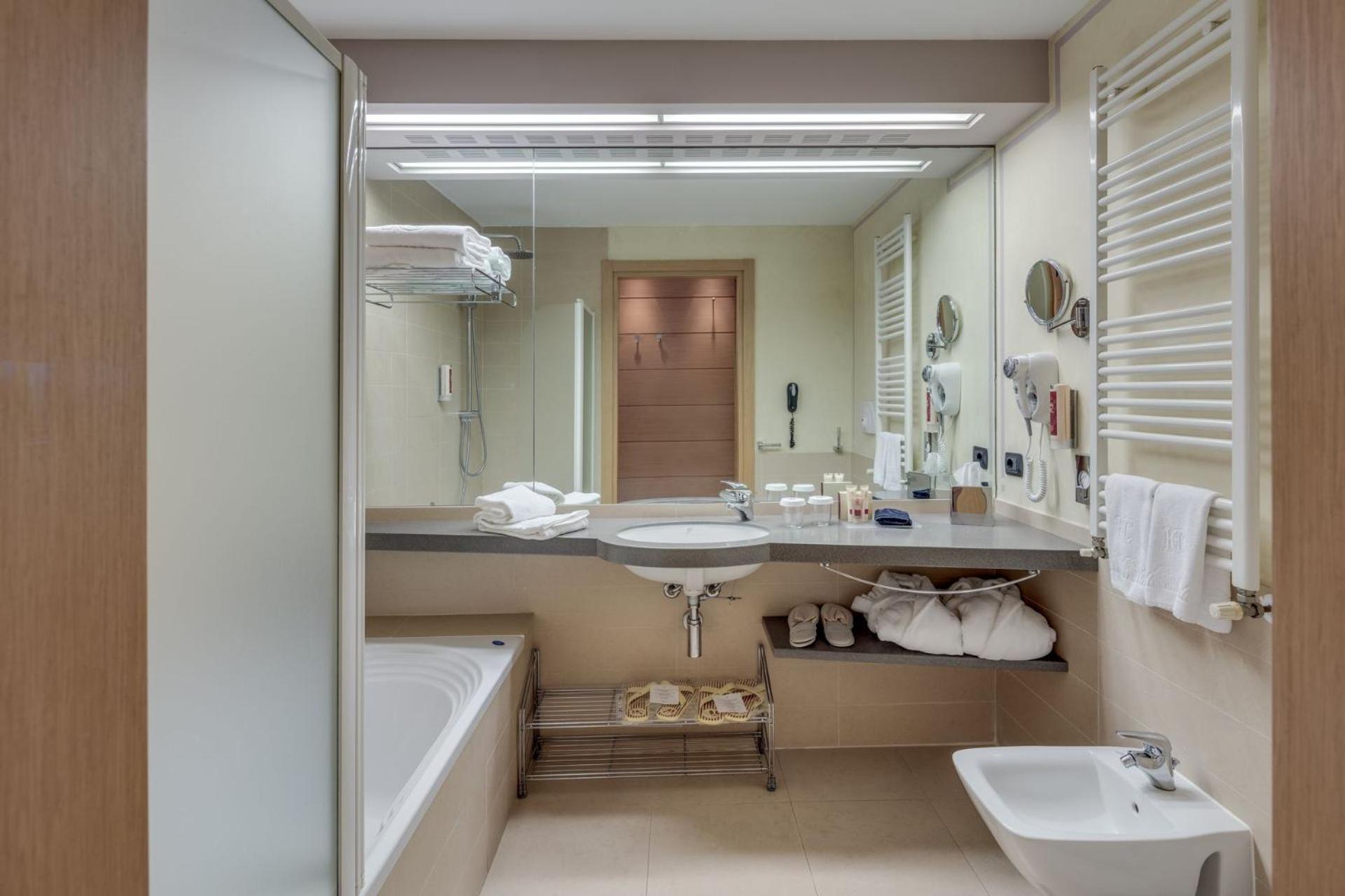 Dobbeltrom/Tomannsrom Comfort med balkong