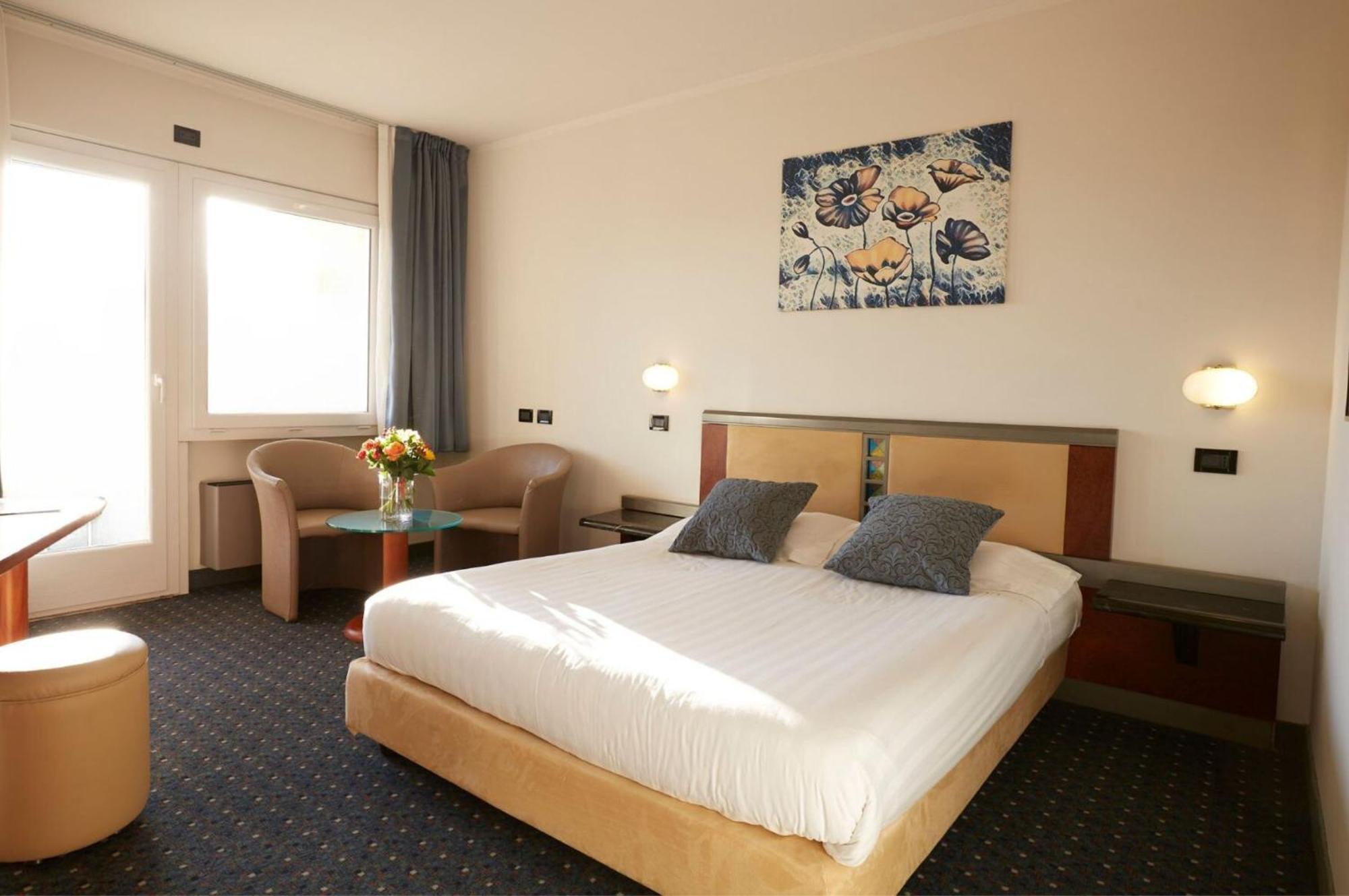 Double or Twin Room,1620205264:JPEG
