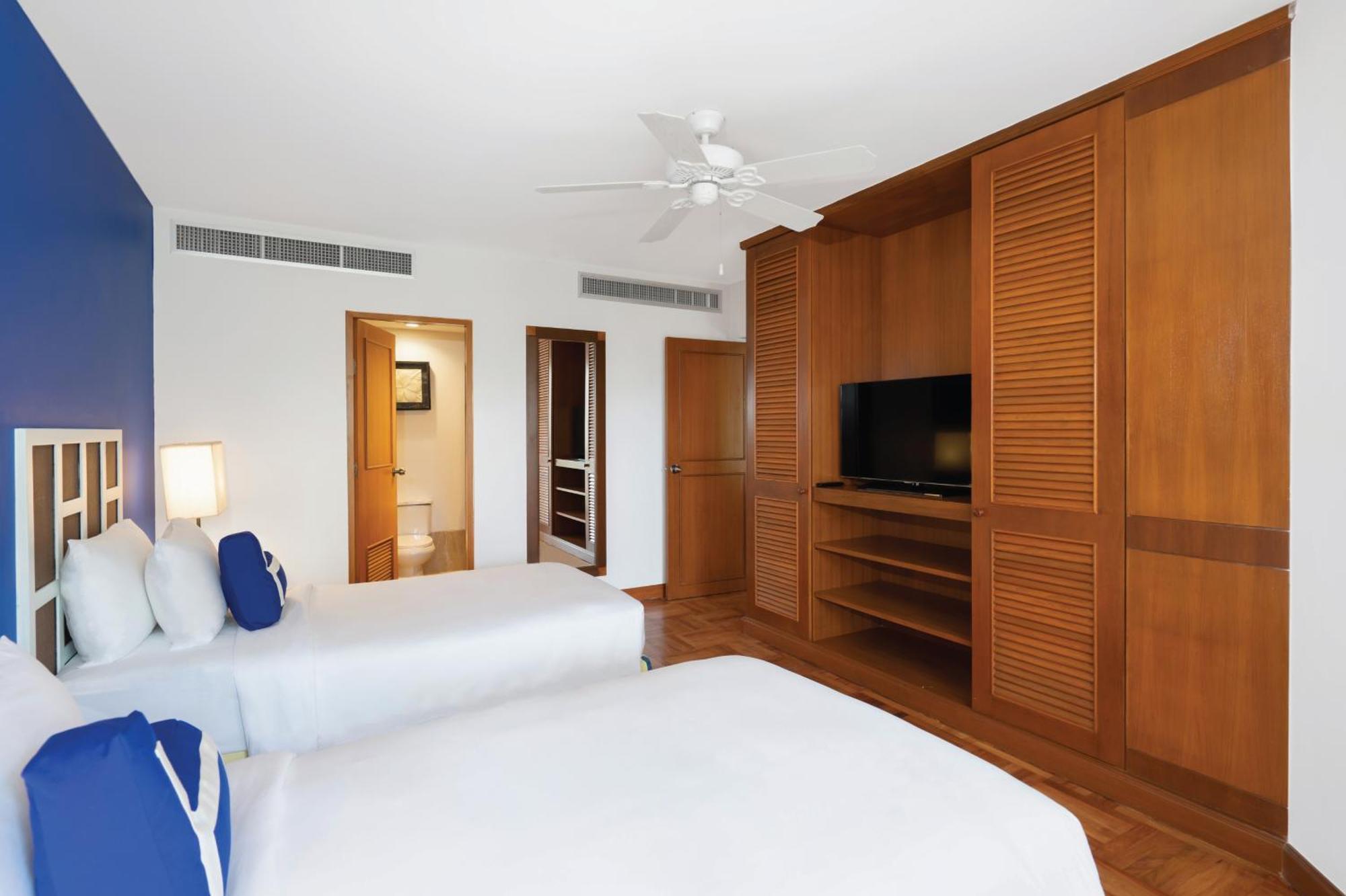 Premier Golf View Suite Twin (Size 78 sqm.)