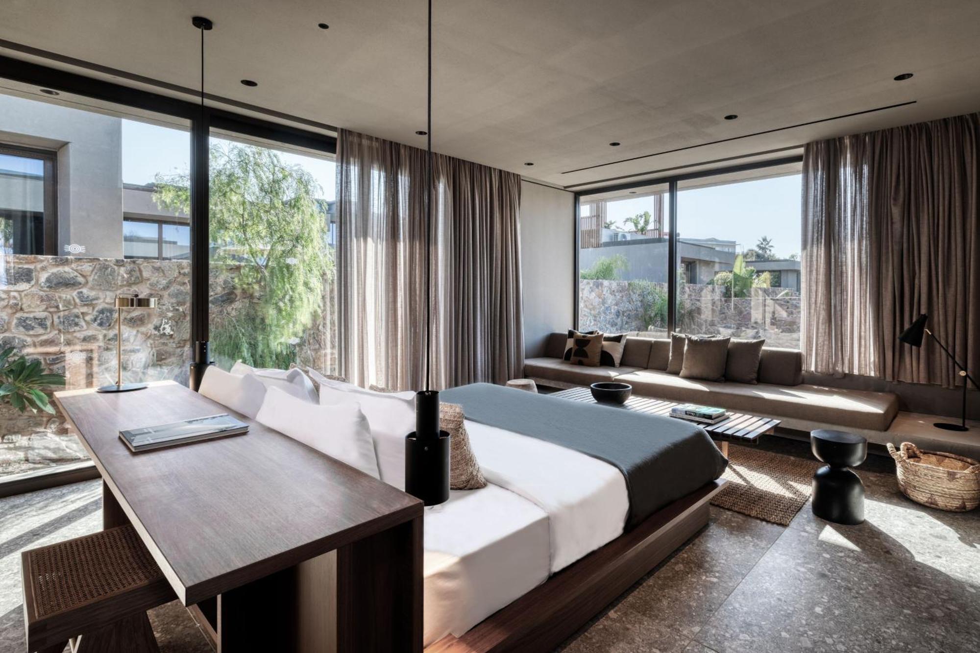 Tropical Family Room,, Guest room, 1 King, Sofa bed, Balcony,1398007538:JPEG