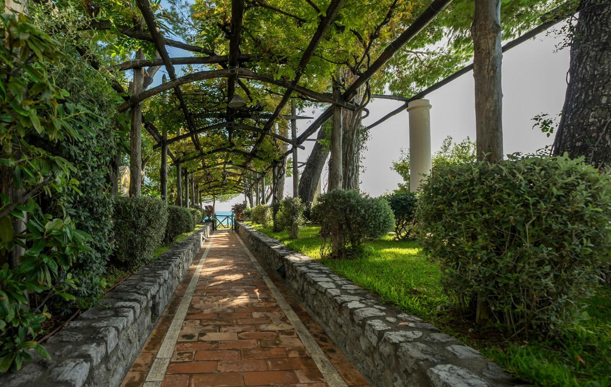 Suite with Sea View,1541763451:JPEG