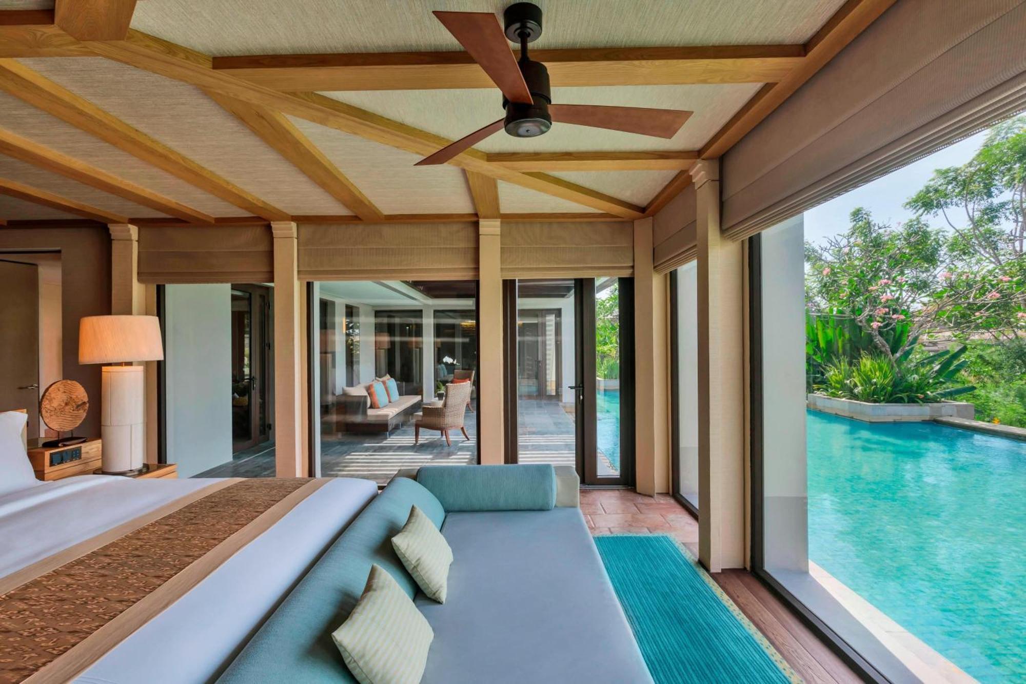 Cliff Three-Bedroom Private Pool Villa Daily Resort Activity