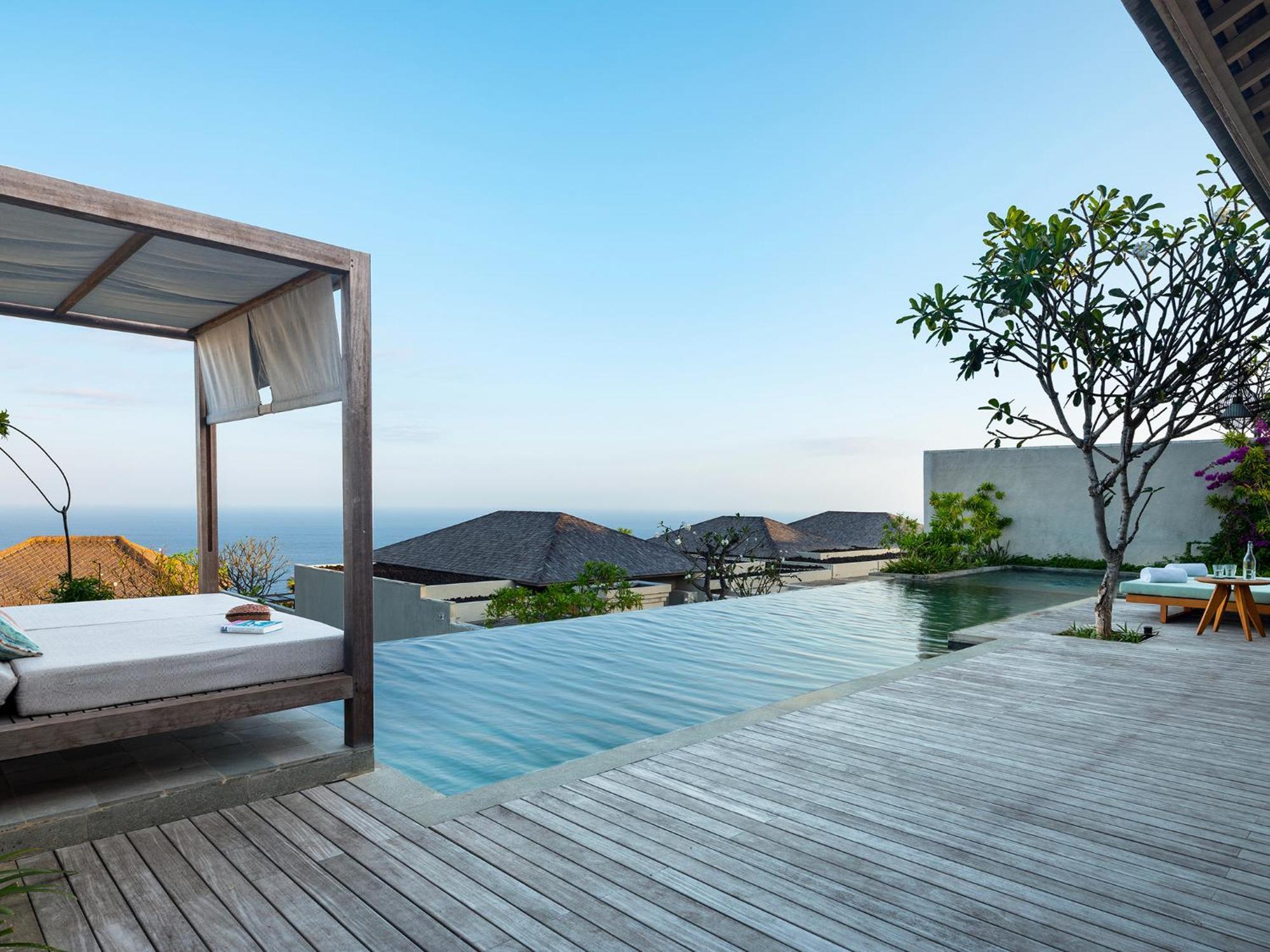 Cliff Pool Villa Three Bedrooms Ocean View