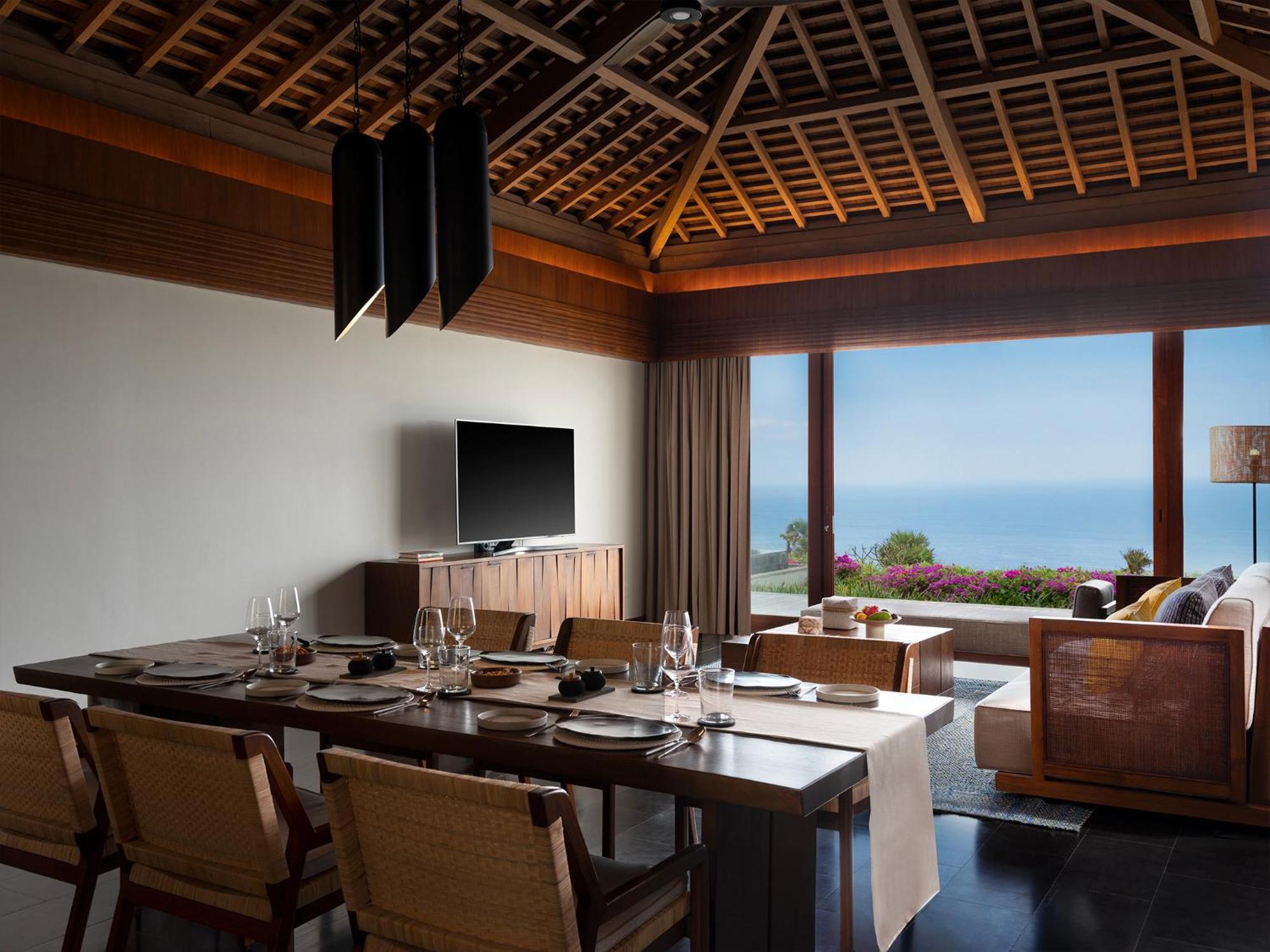 Cliff Pool Villa Three Bedrooms Ocean View