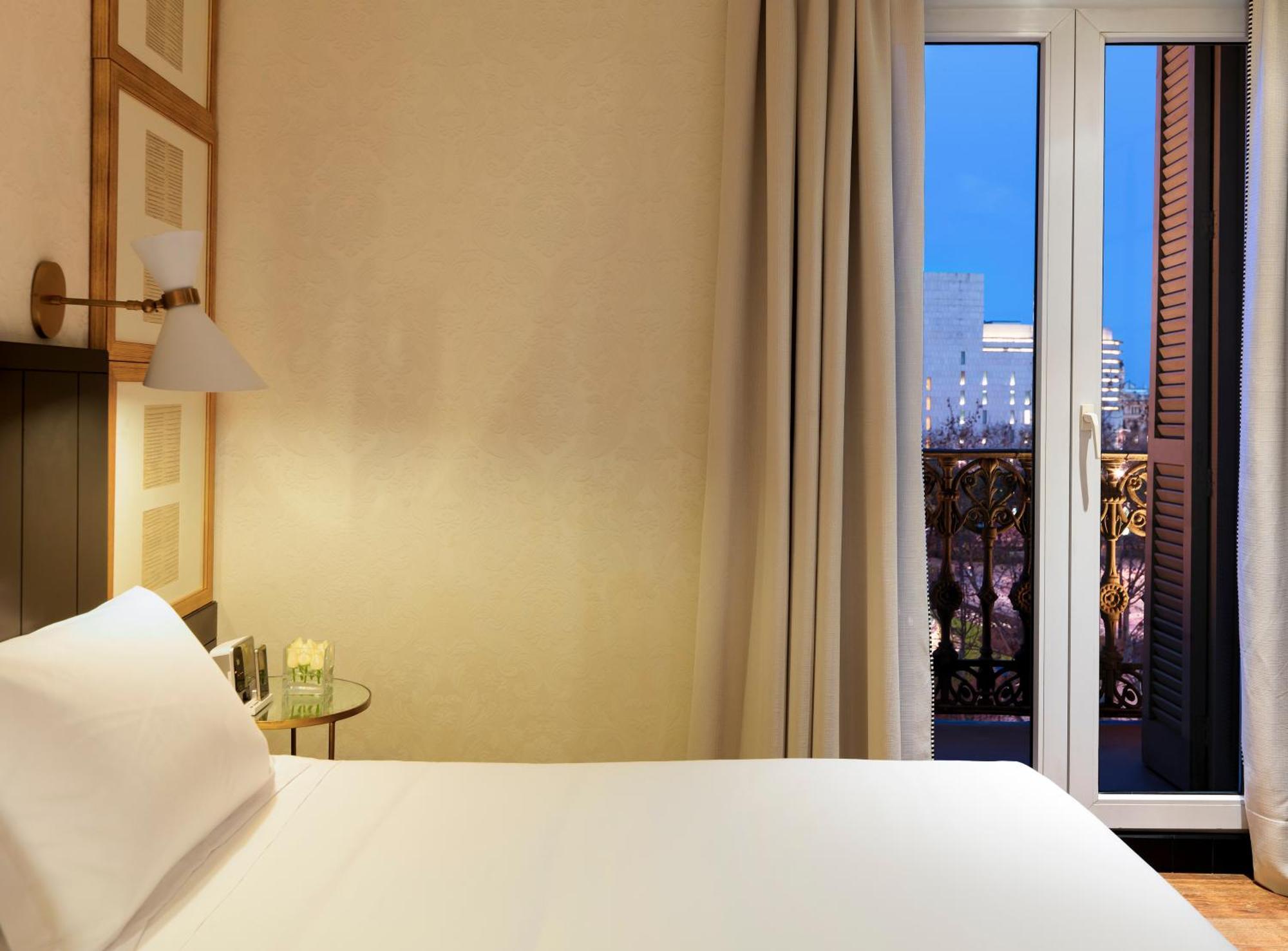 Dubbelrum/Tvåbäddsrum Deluxe med utsikt över Plaça Catalunya