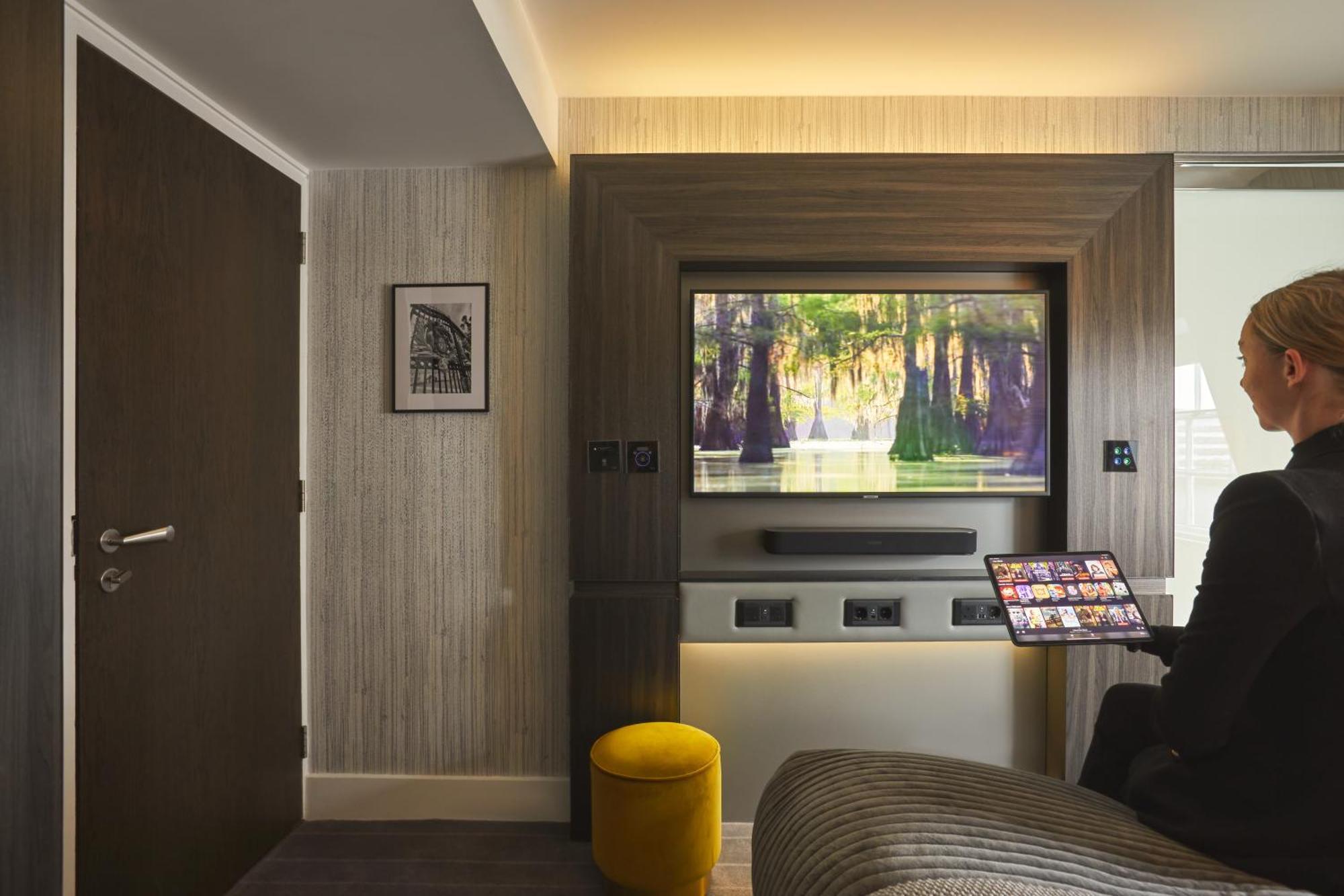 Standard King Room