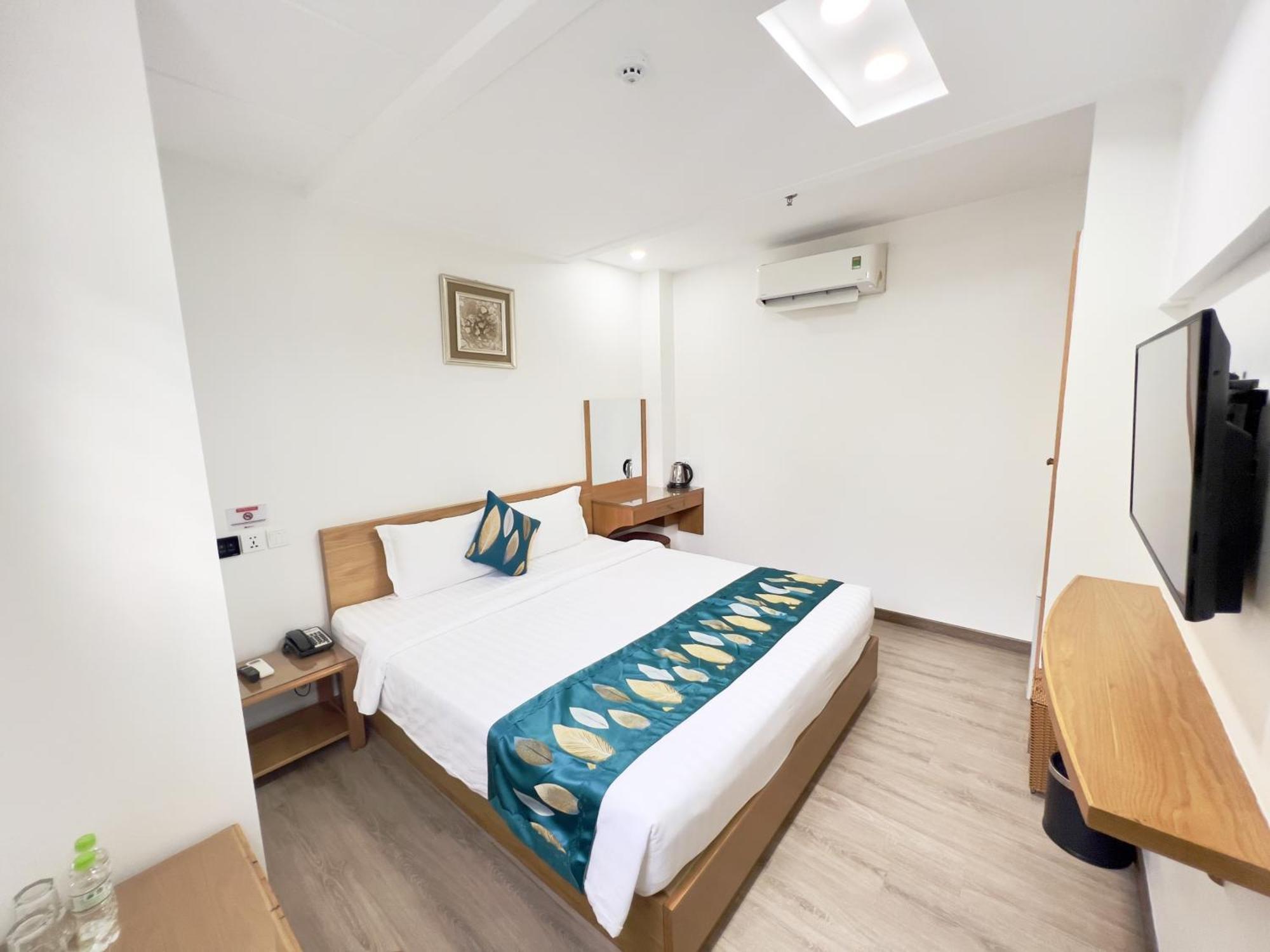 Superior Double Room,1361600468:JPEG