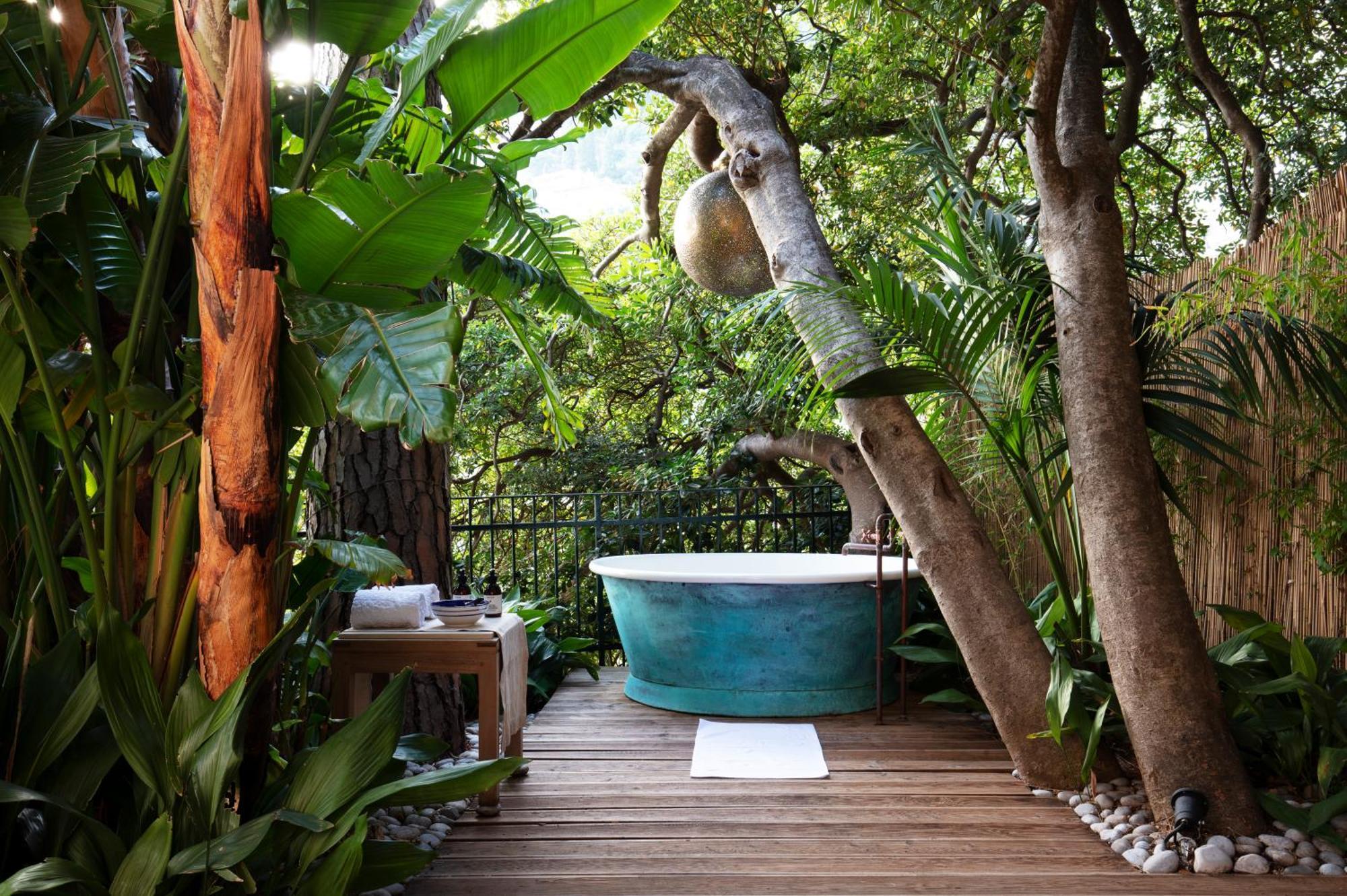 Suite,1541764903:JPEG