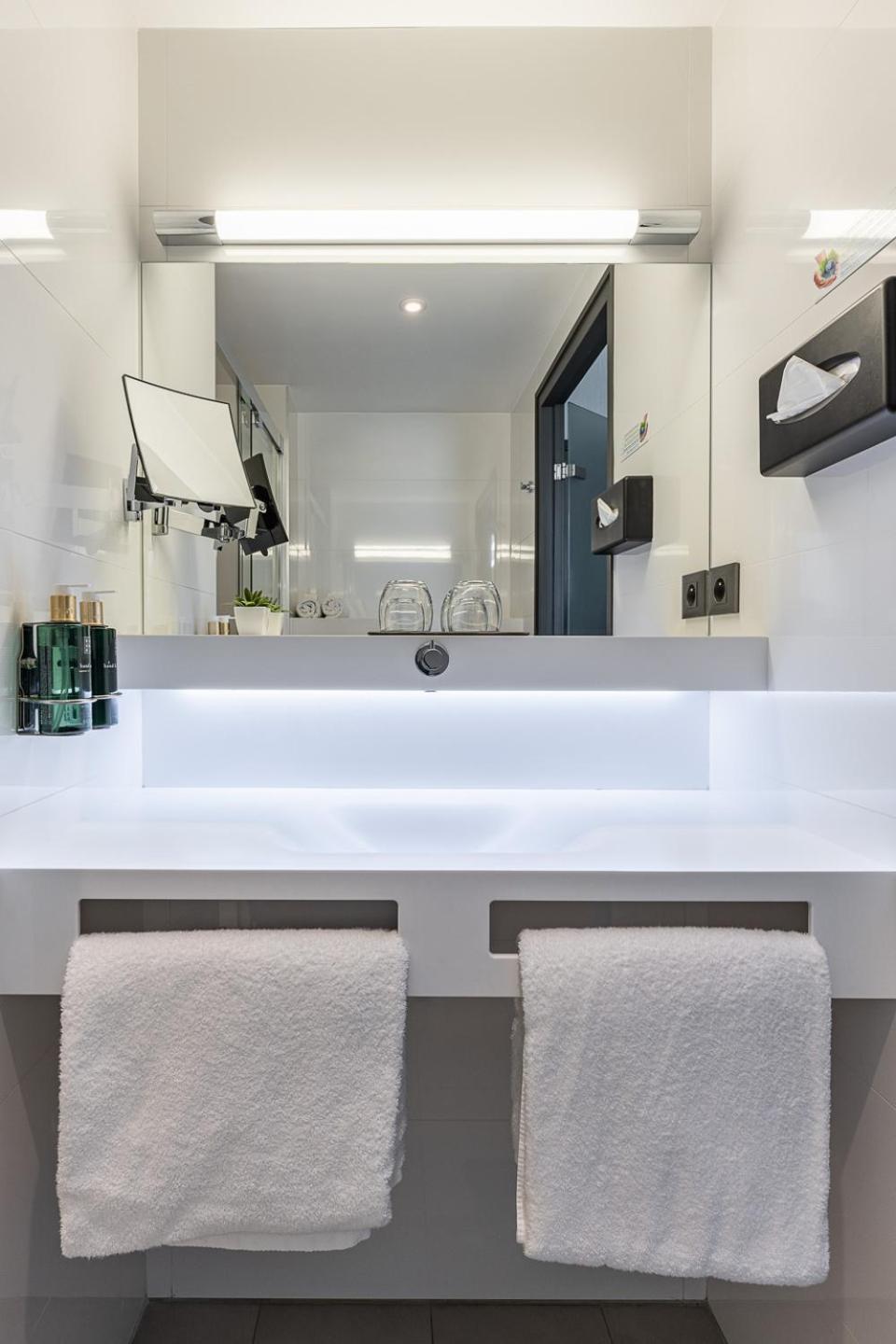 Double or Twin Room with Shower,1542993223:JPEG