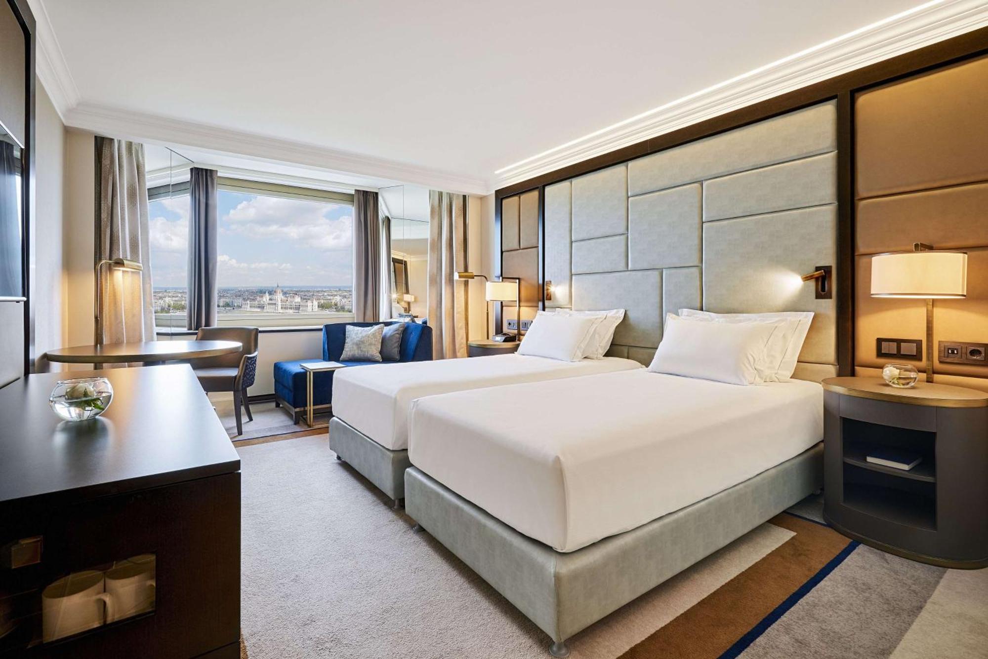 Superior Twin Room Danube Room
