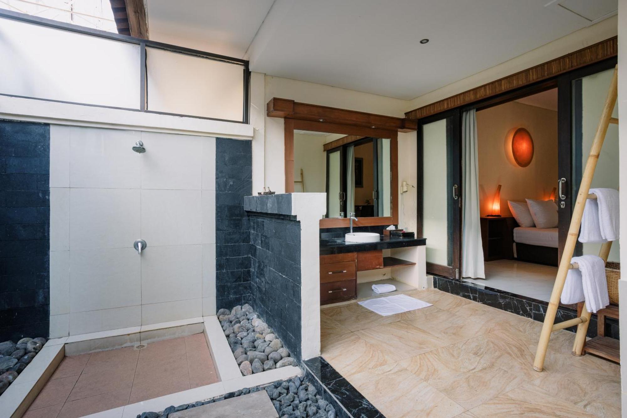 Deluxe Ombak Twin Room Includes