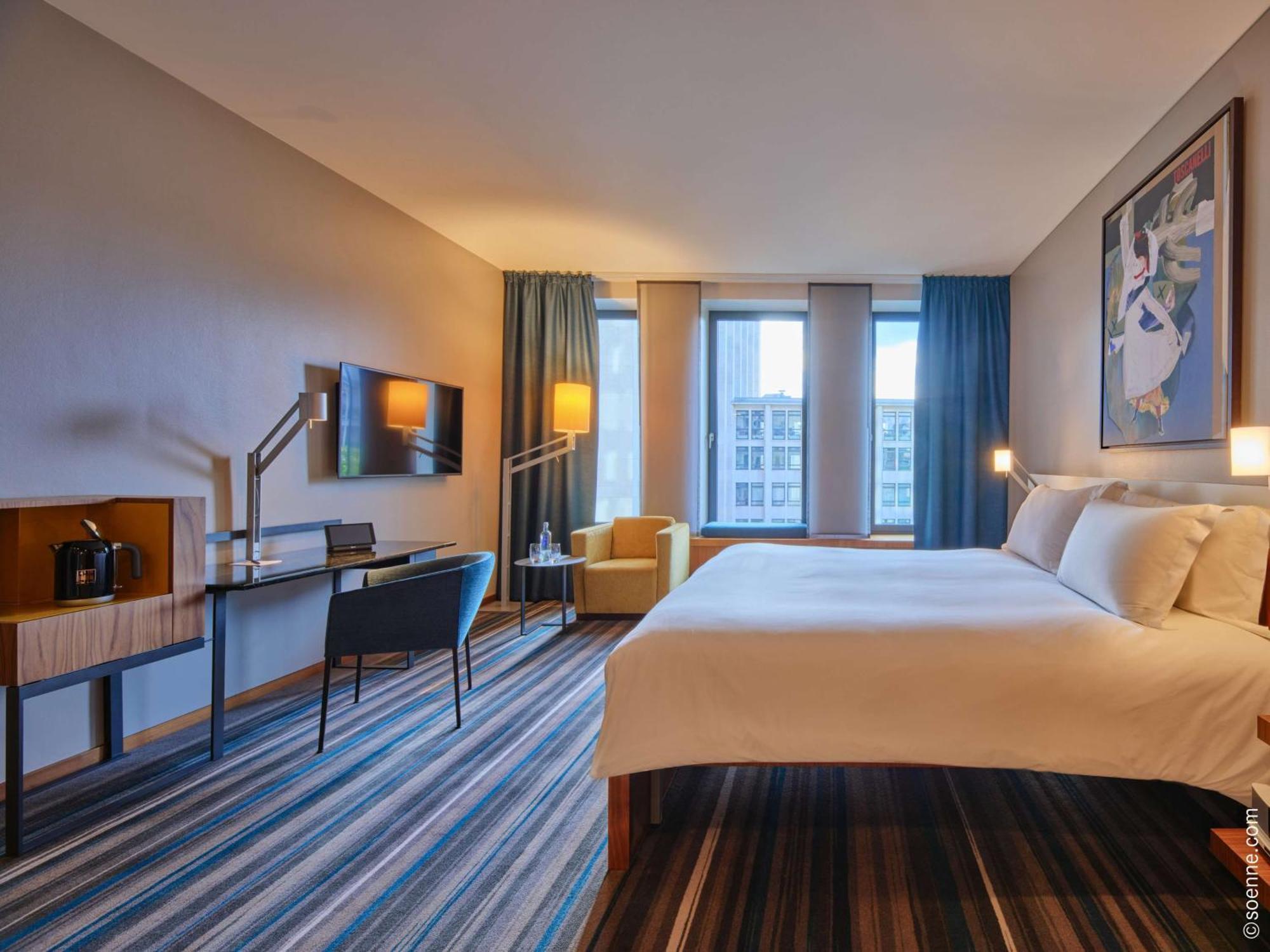 Standard Room with Kingsize Bed,1544957476:JPEG