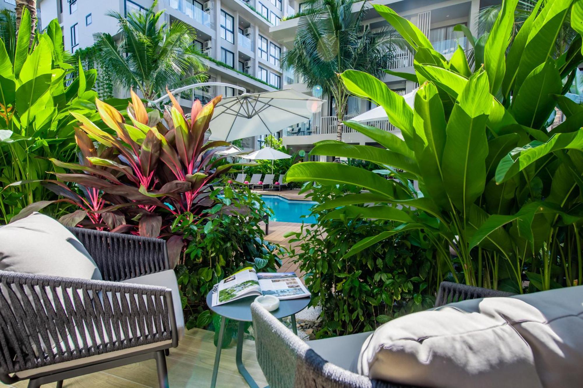Grand Deluxe Suite Pool Terrace