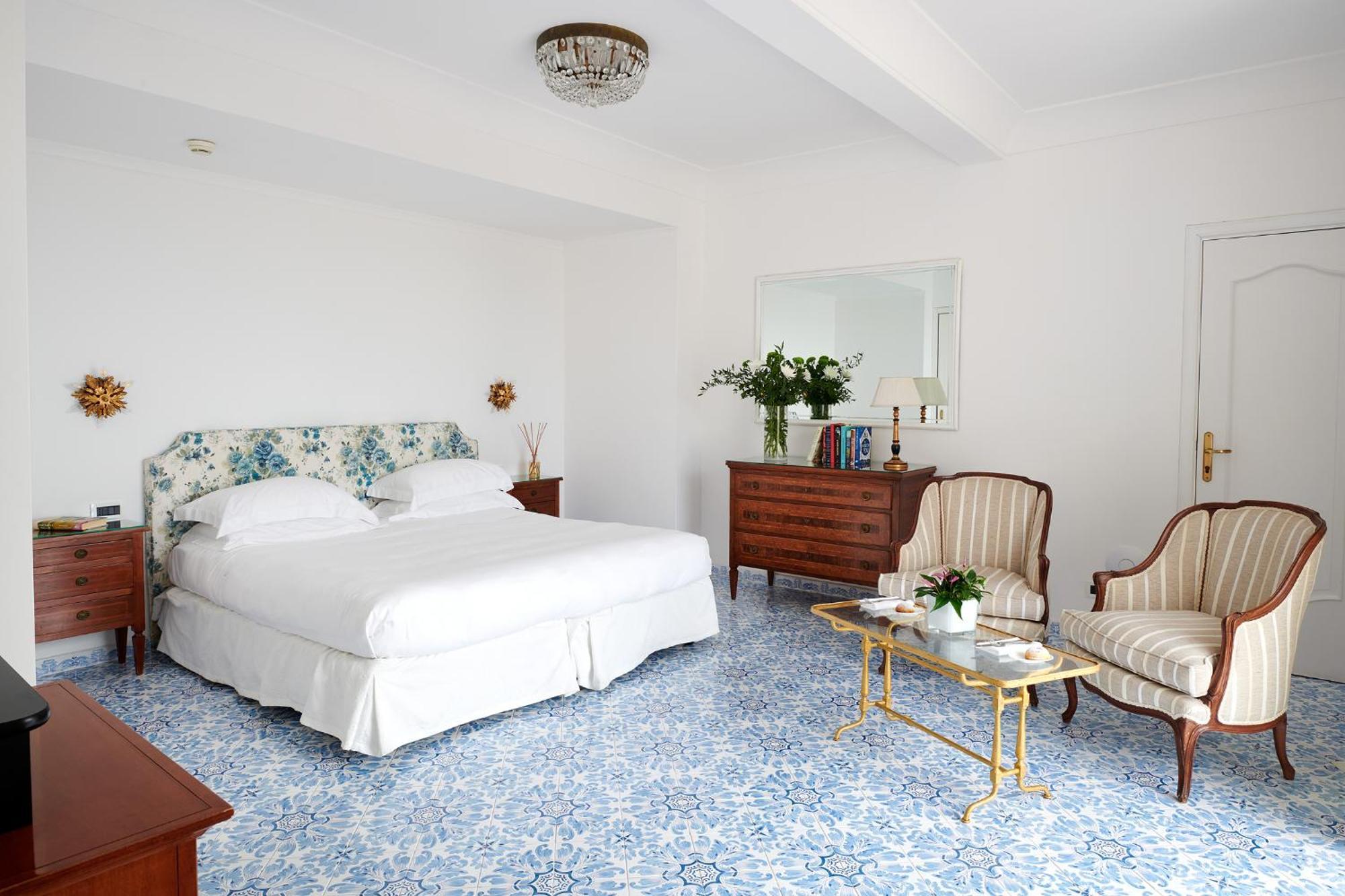 Classic Double Room,1544741407:JPEG