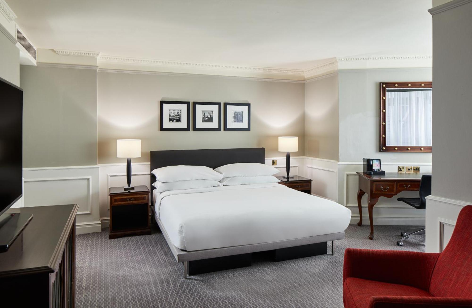 Junior Suite,1545414766:JPEG