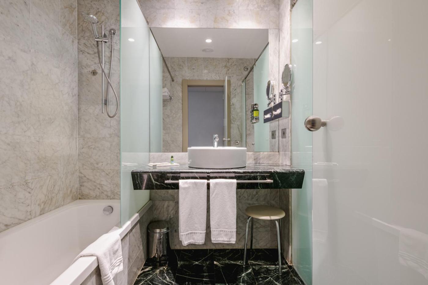 Superior Double Room with Interior Terrace,1662974363:JPEG