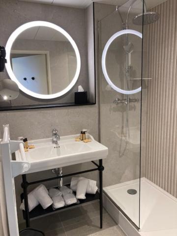Double room single occupancy