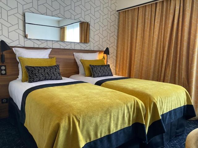 Deluxe Double or Twin Room