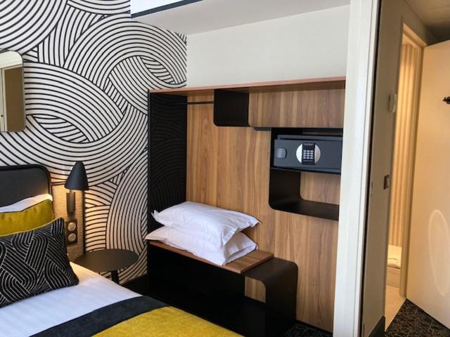 Double room single occupancy