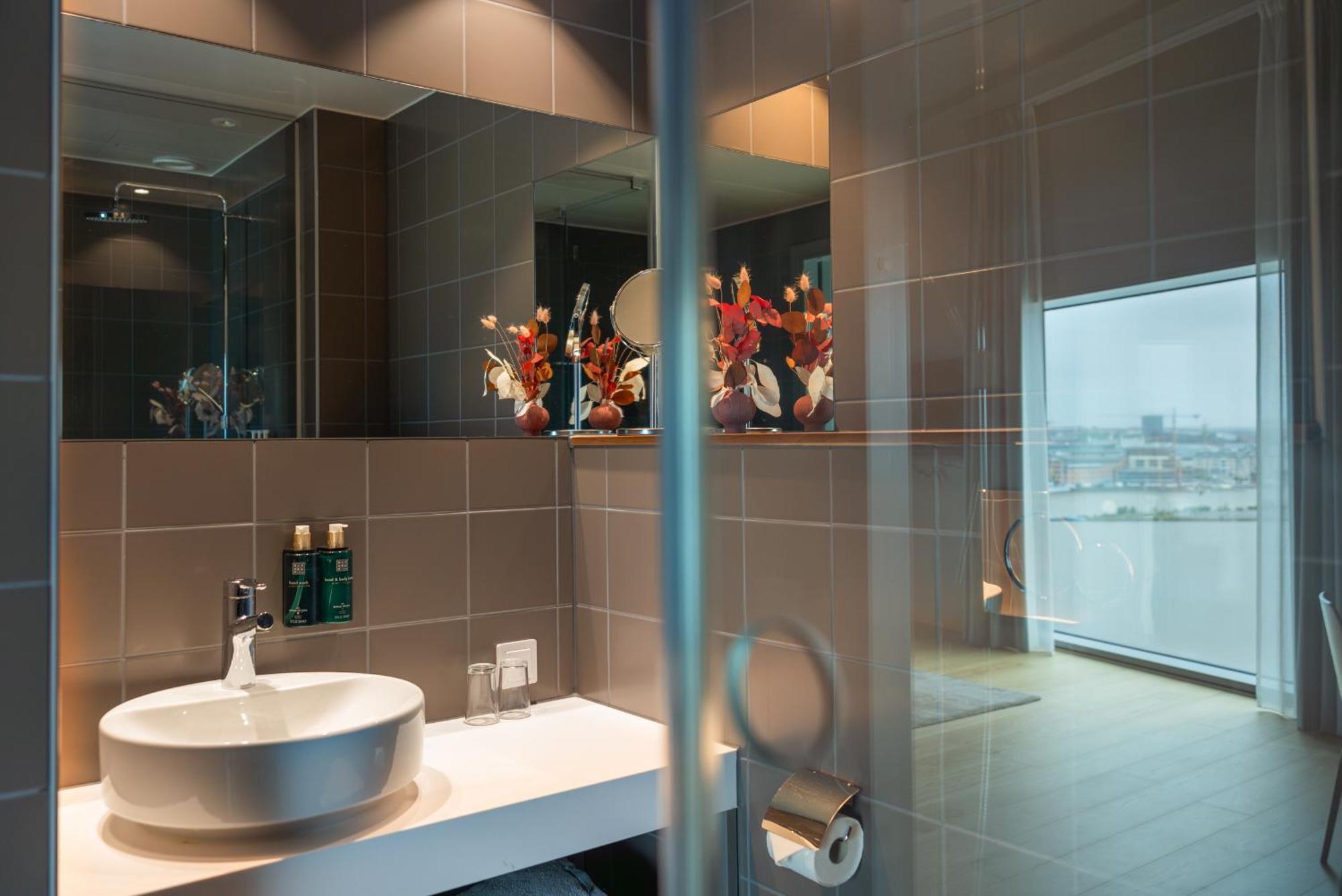 Junior Suite,1546673281:JPEG