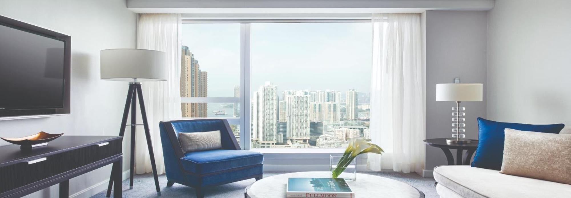 – Club One-Bedroom Suite Kitchen & Hotel Credit