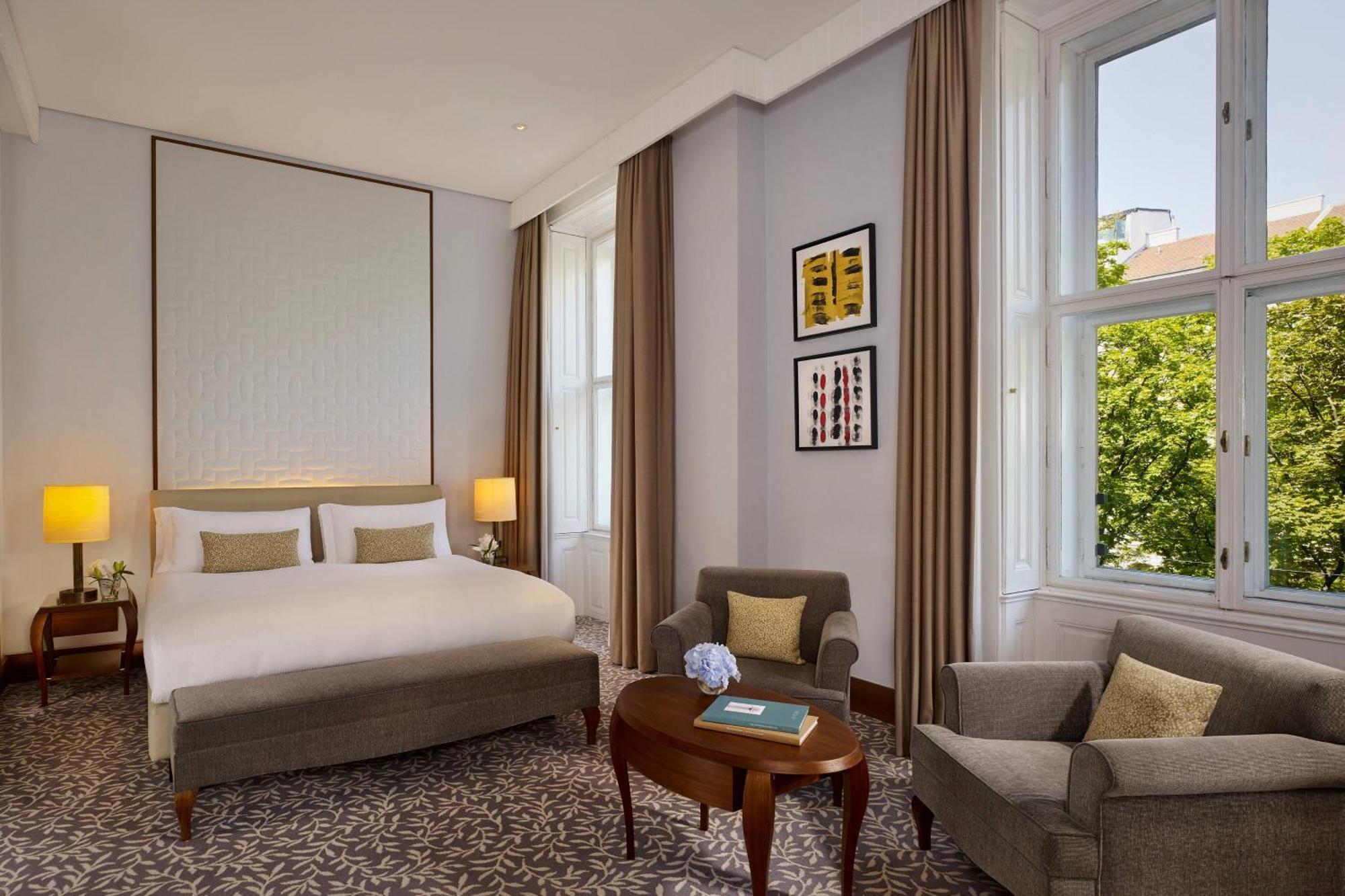Premium Executive Room with Club Lounge Access,1553746498:JPEG