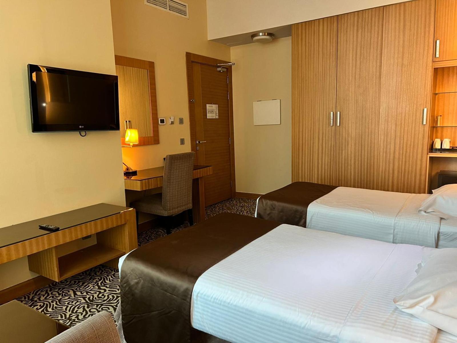 Standard Room with Two Twin Beds - 20% off Food & Beverages, Late Check-out until 4pm + Early Check-in from 8am , 50% Off on Spa Services, 50% Off Laundry Services,1547787025:JPEG